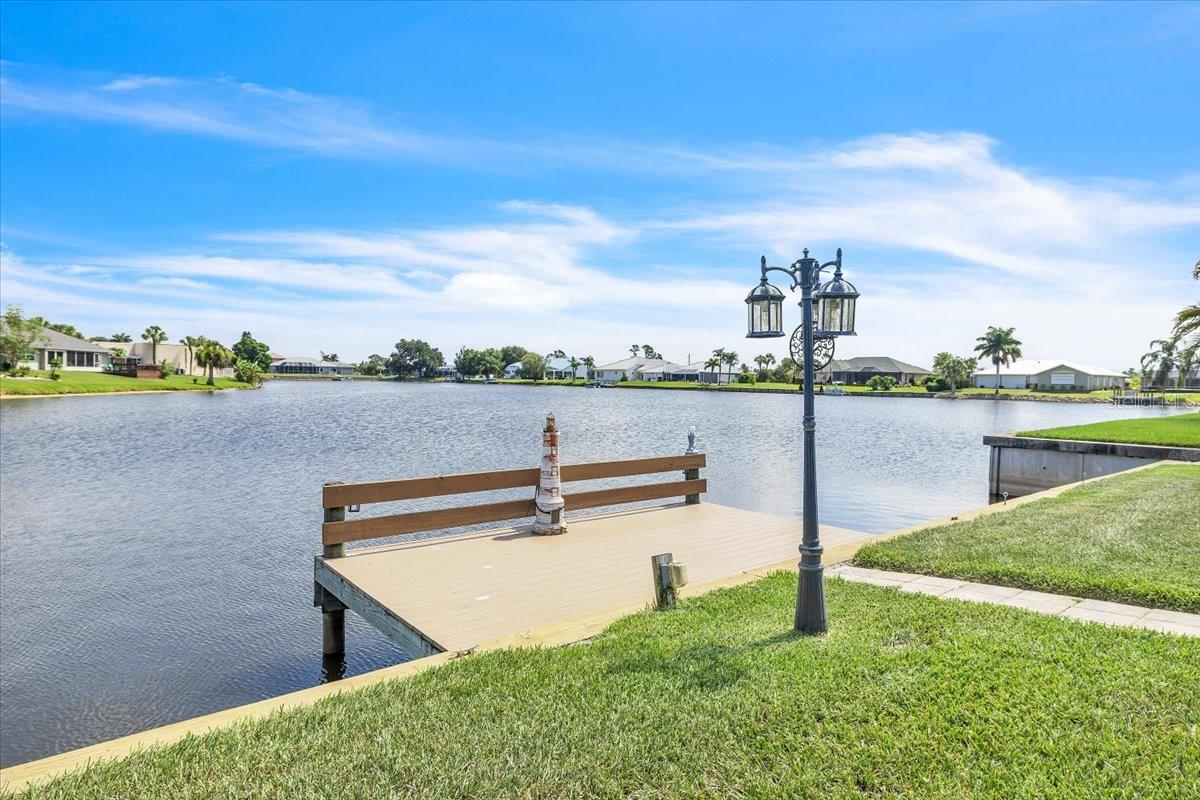 11614 SW COURTLY MANOR DR