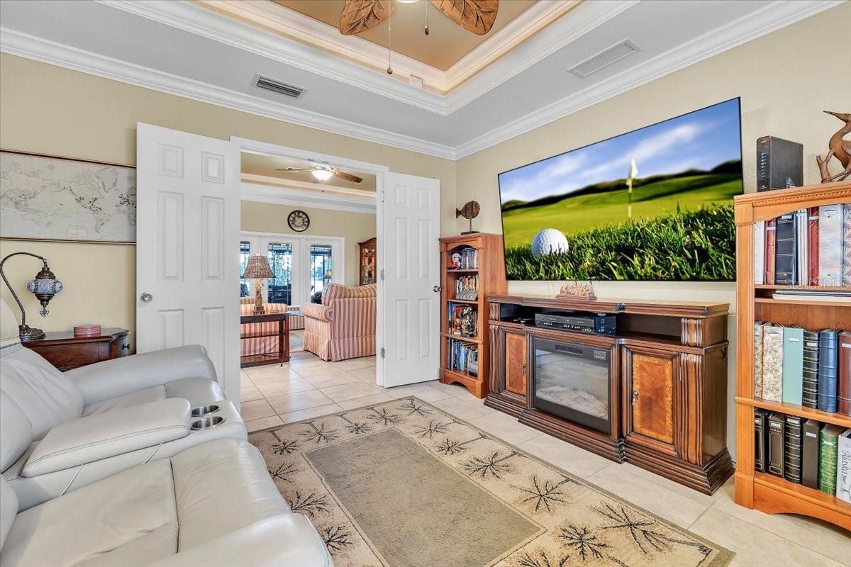 11614 SW COURTLY MANOR DR