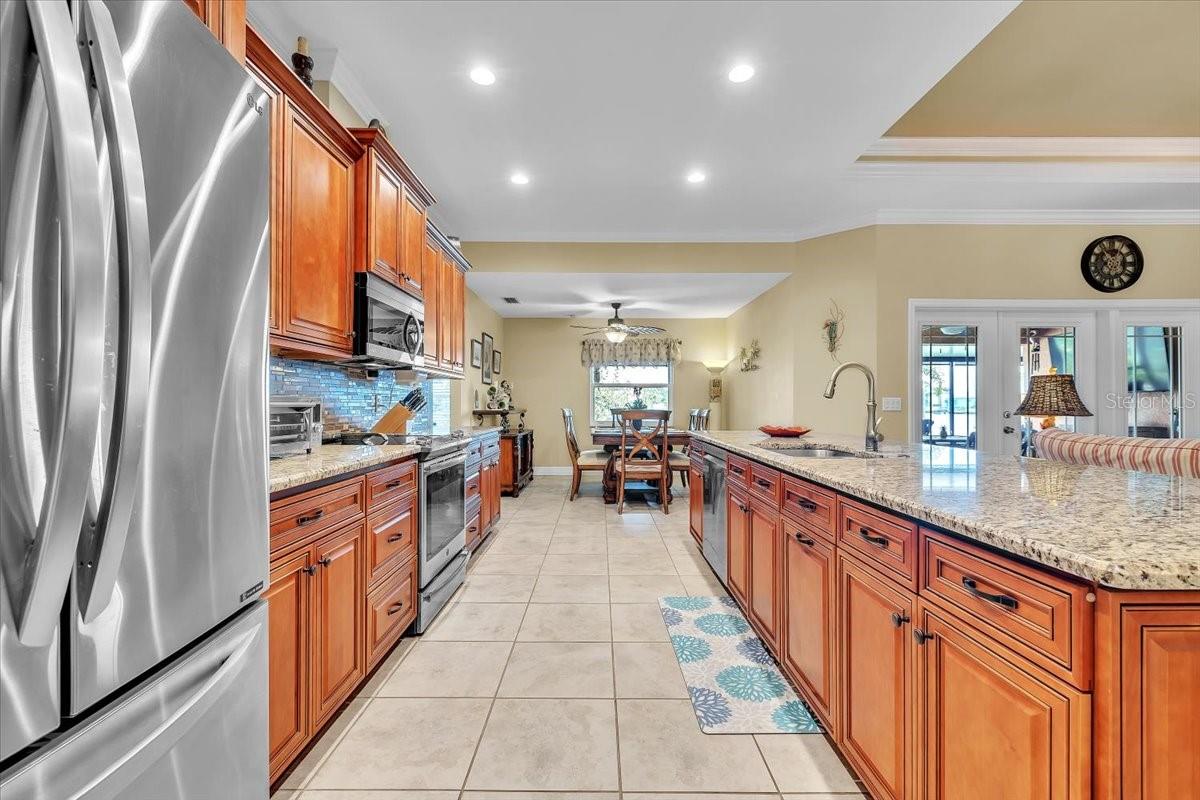 11614 SW COURTLY MANOR DR