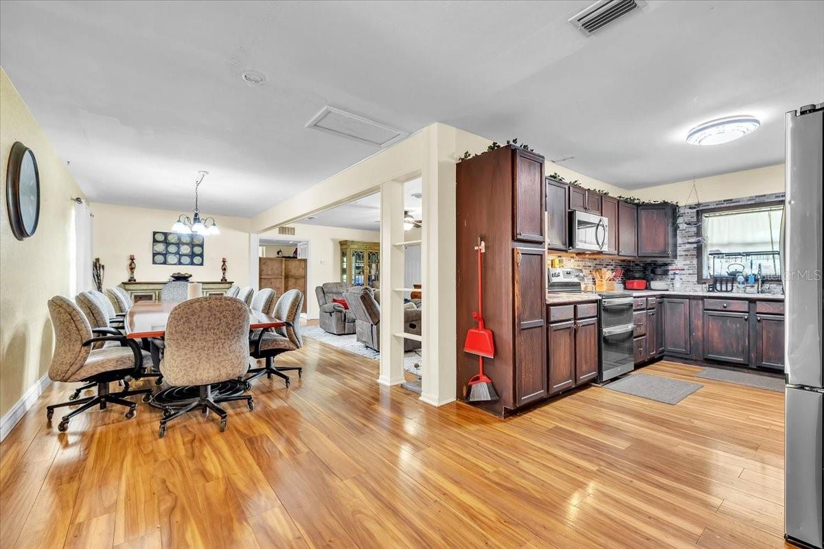 1655 DANIELS DR
