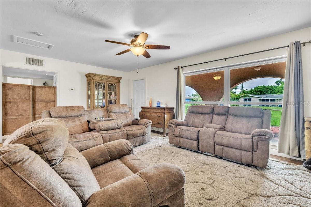 1655 DANIELS DR