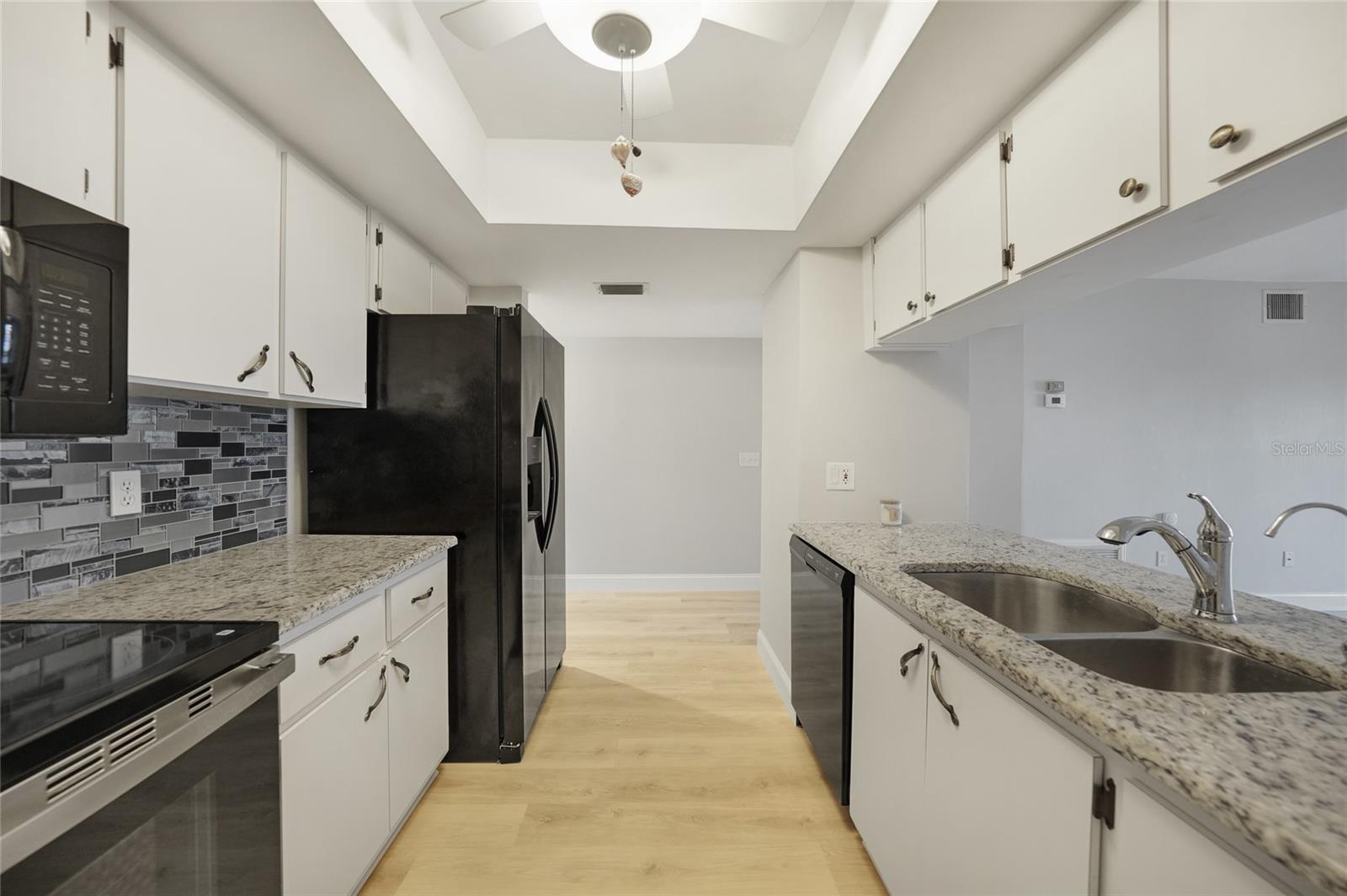 3310 LOVELAND BLVD #802