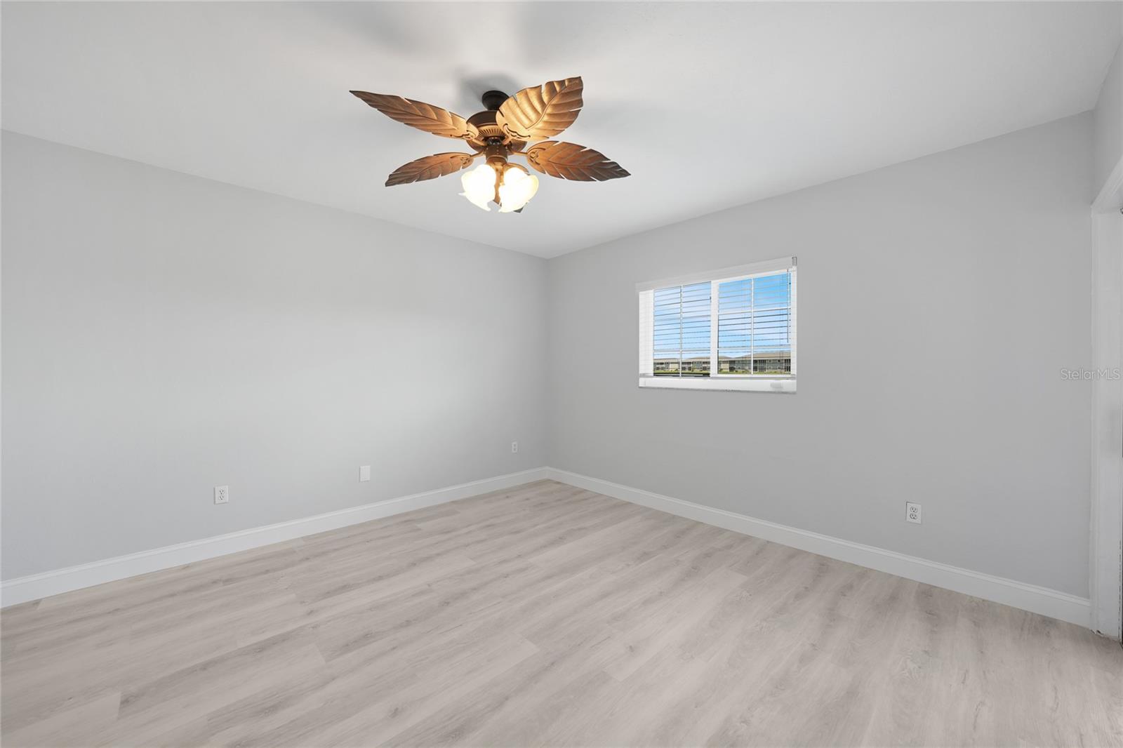 3310 LOVELAND BLVD #802