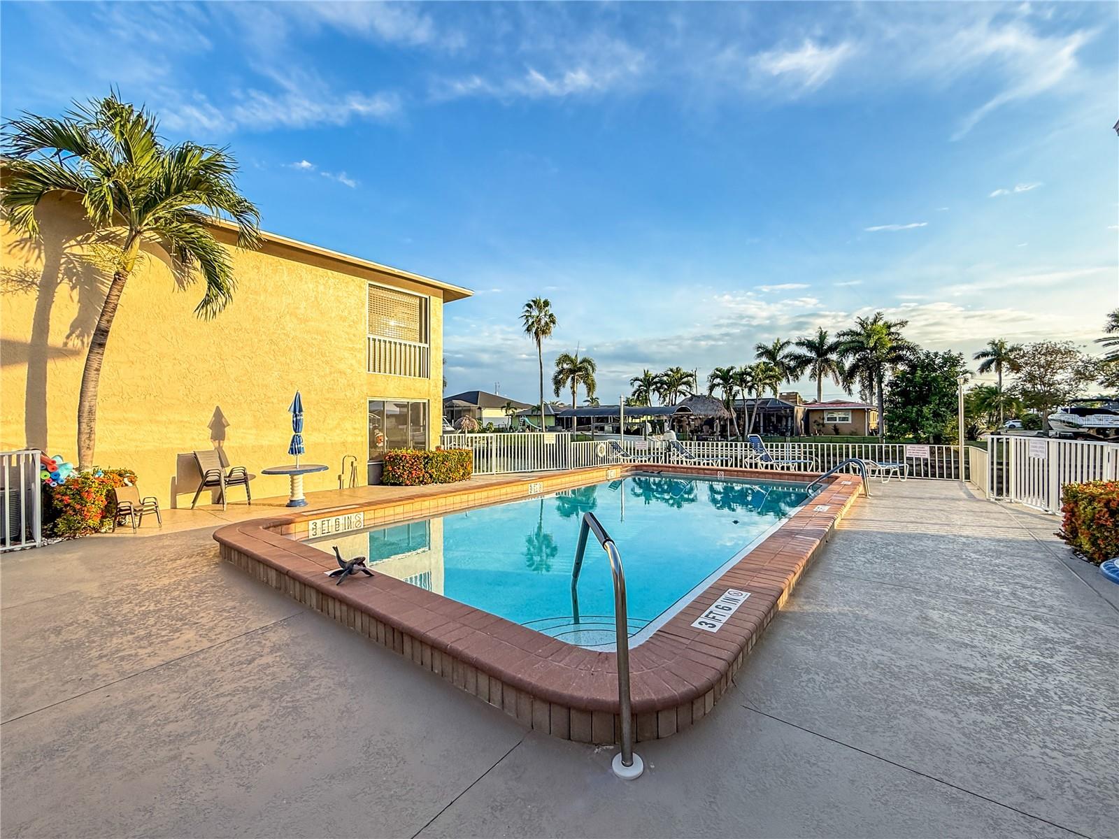 1304 MIRAMAR ST #202