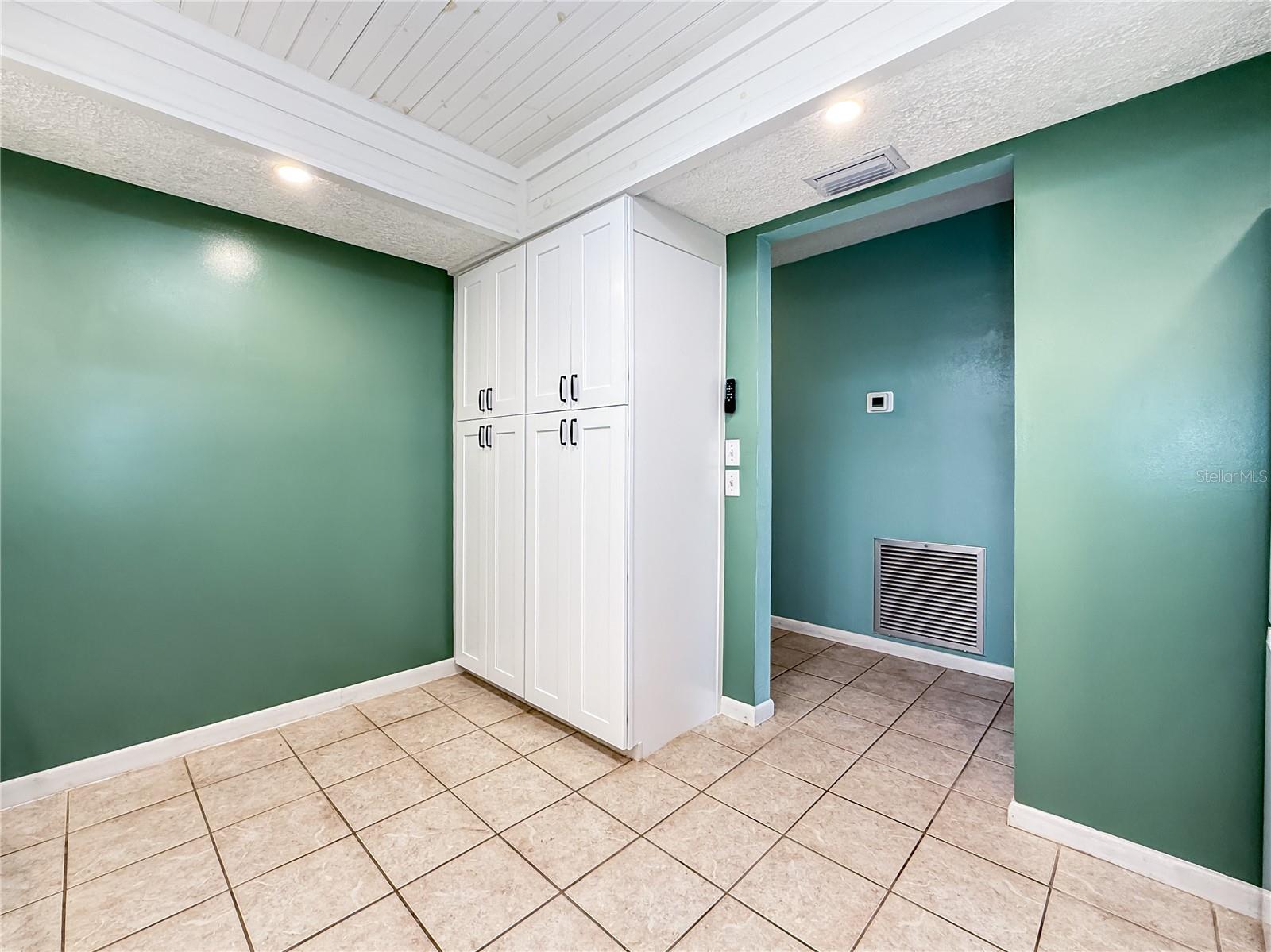 1304 MIRAMAR ST #202