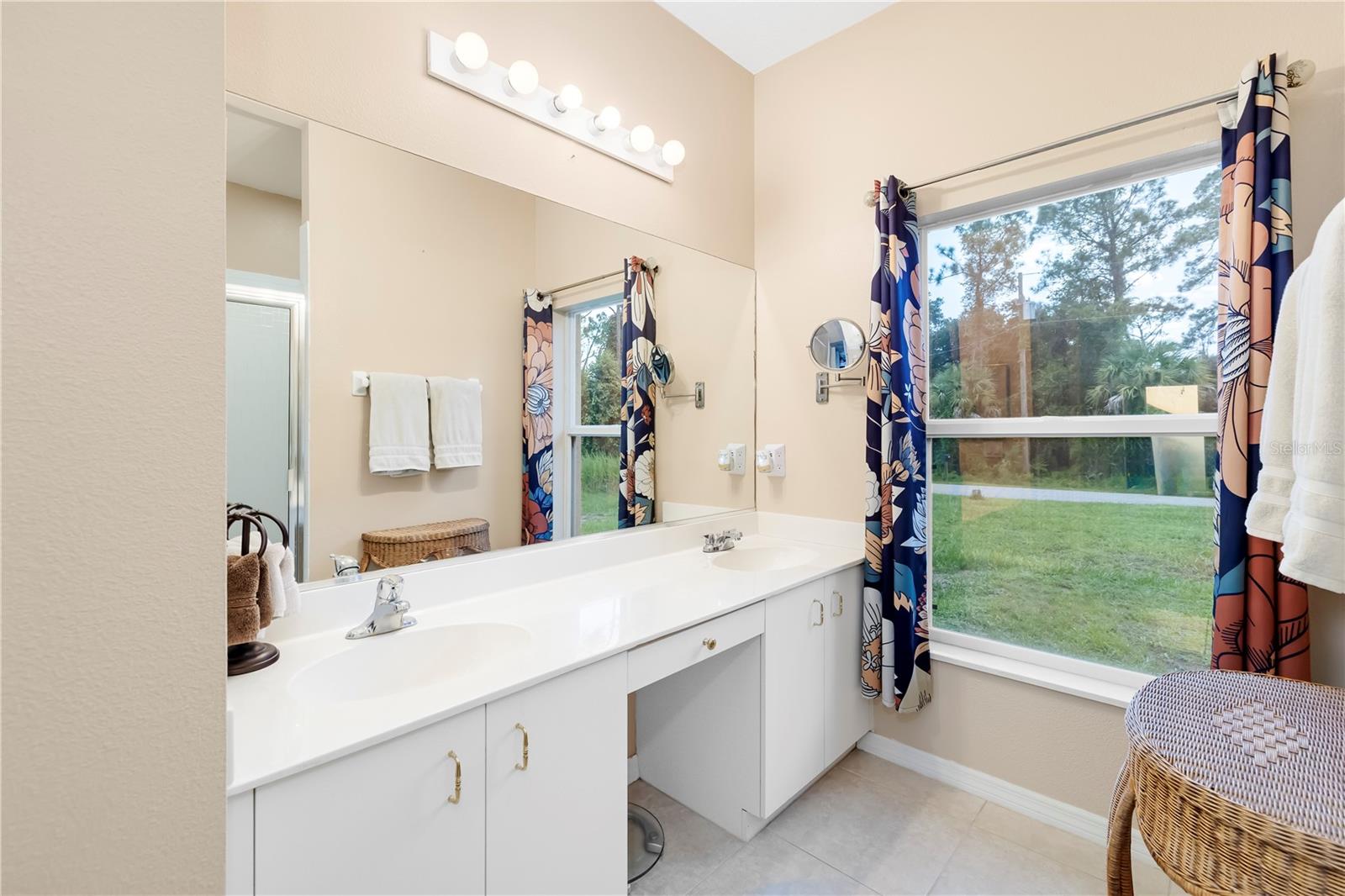 2434 BISMARCK RD