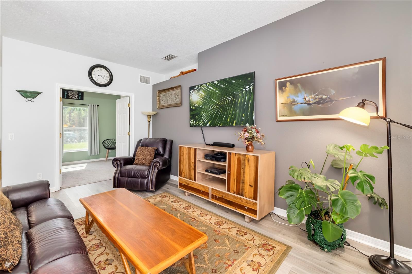 2434 BISMARCK RD