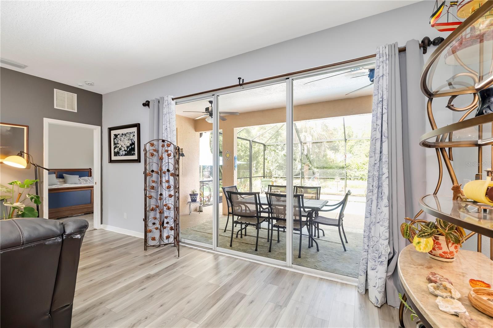 2434 BISMARCK RD