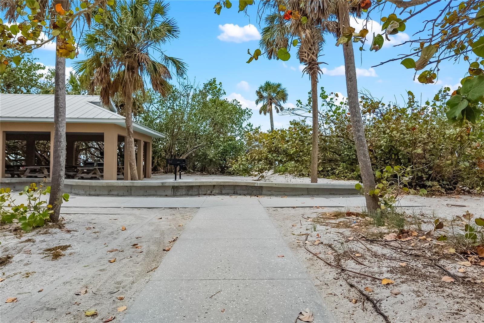 2434 BISMARCK RD