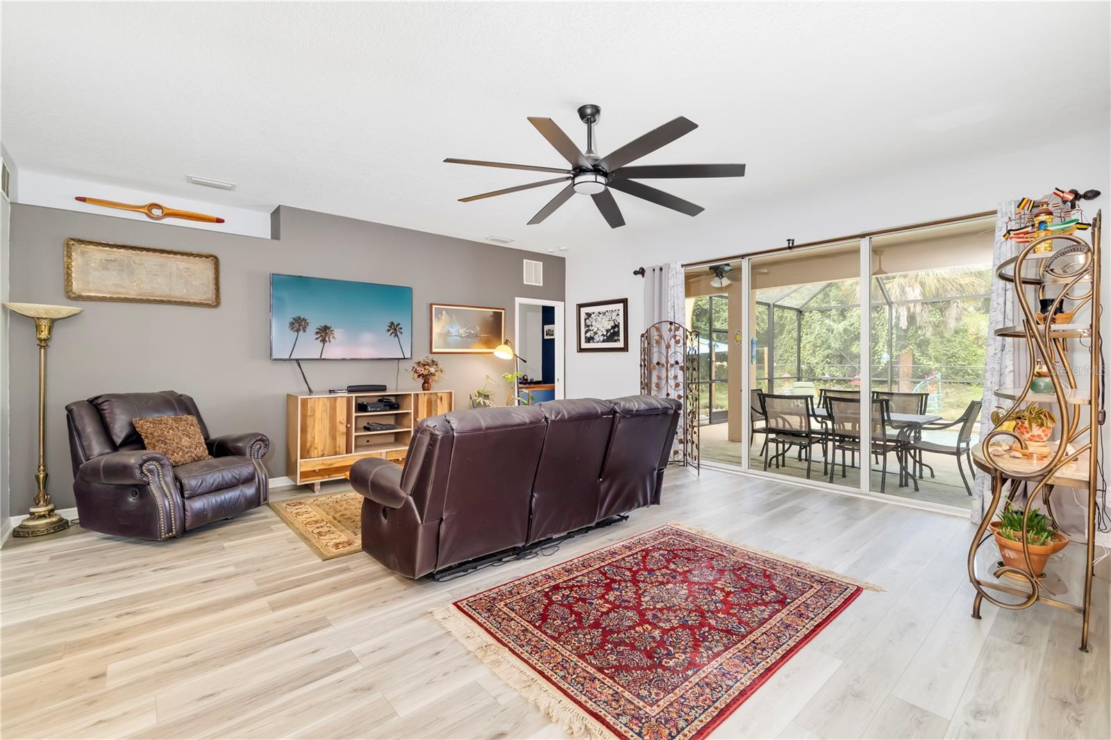 2434 BISMARCK RD