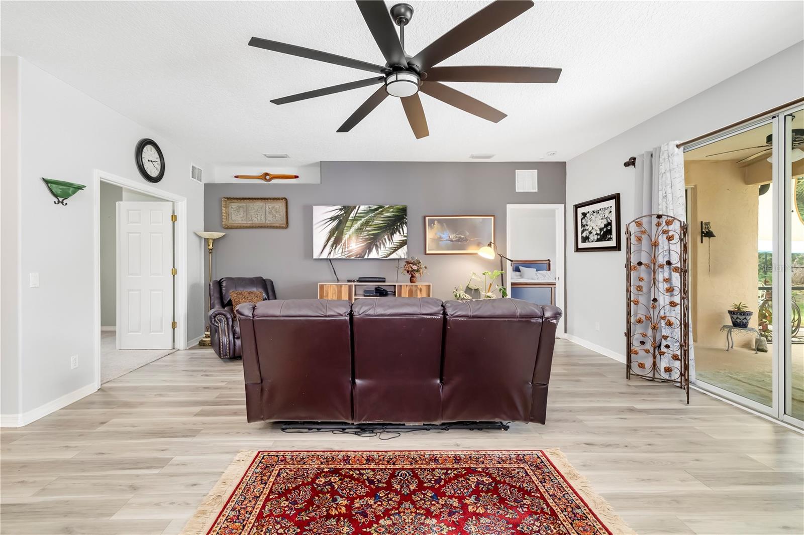 2434 BISMARCK RD