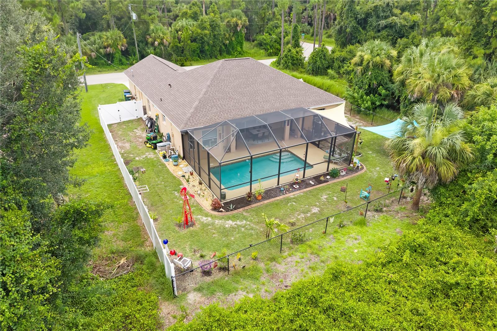2434 BISMARCK RD