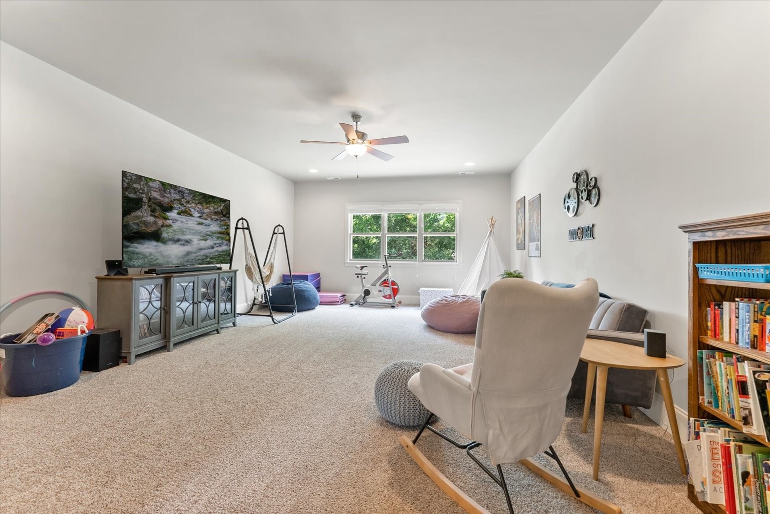 409 Melander Ct