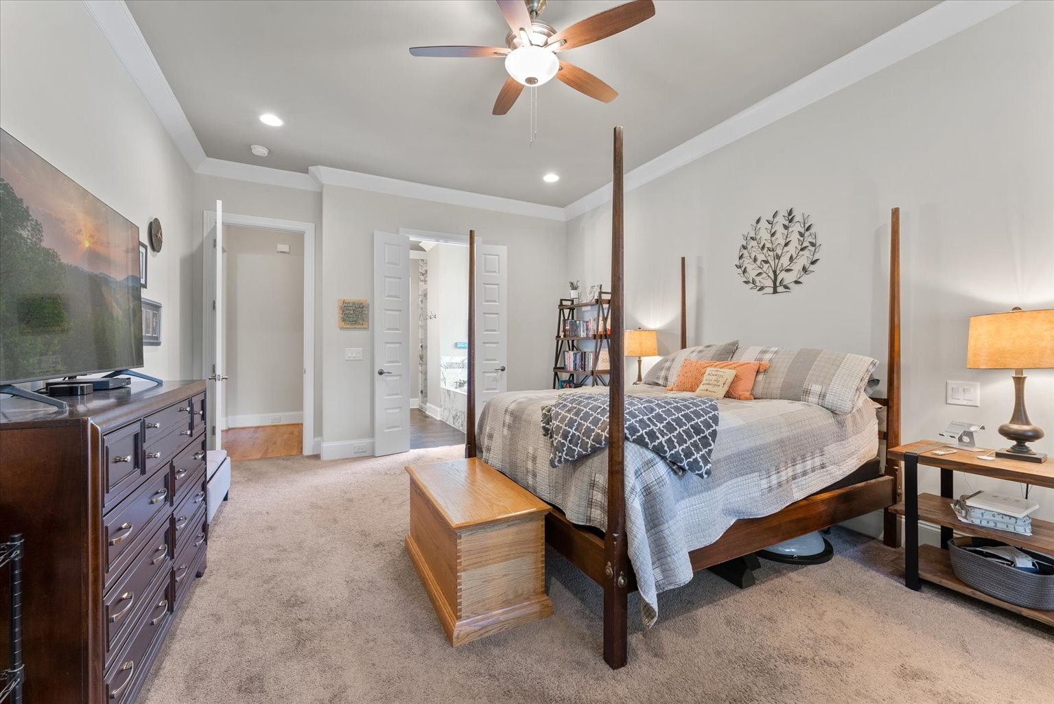 409 Melander Ct