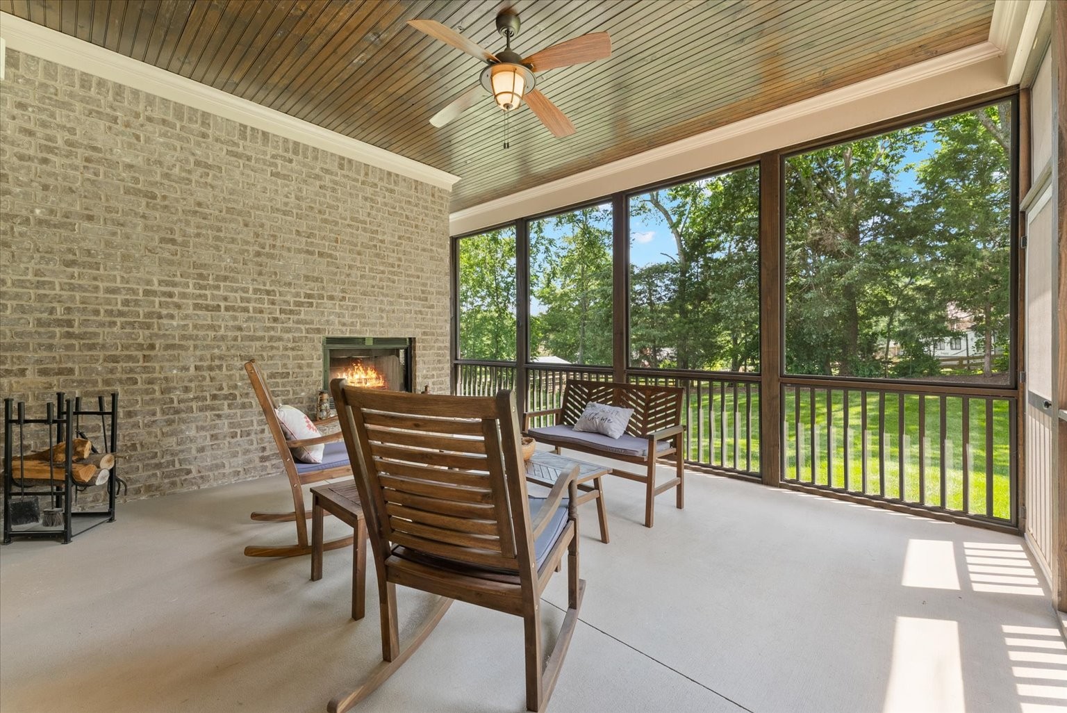 409 Melander Ct
