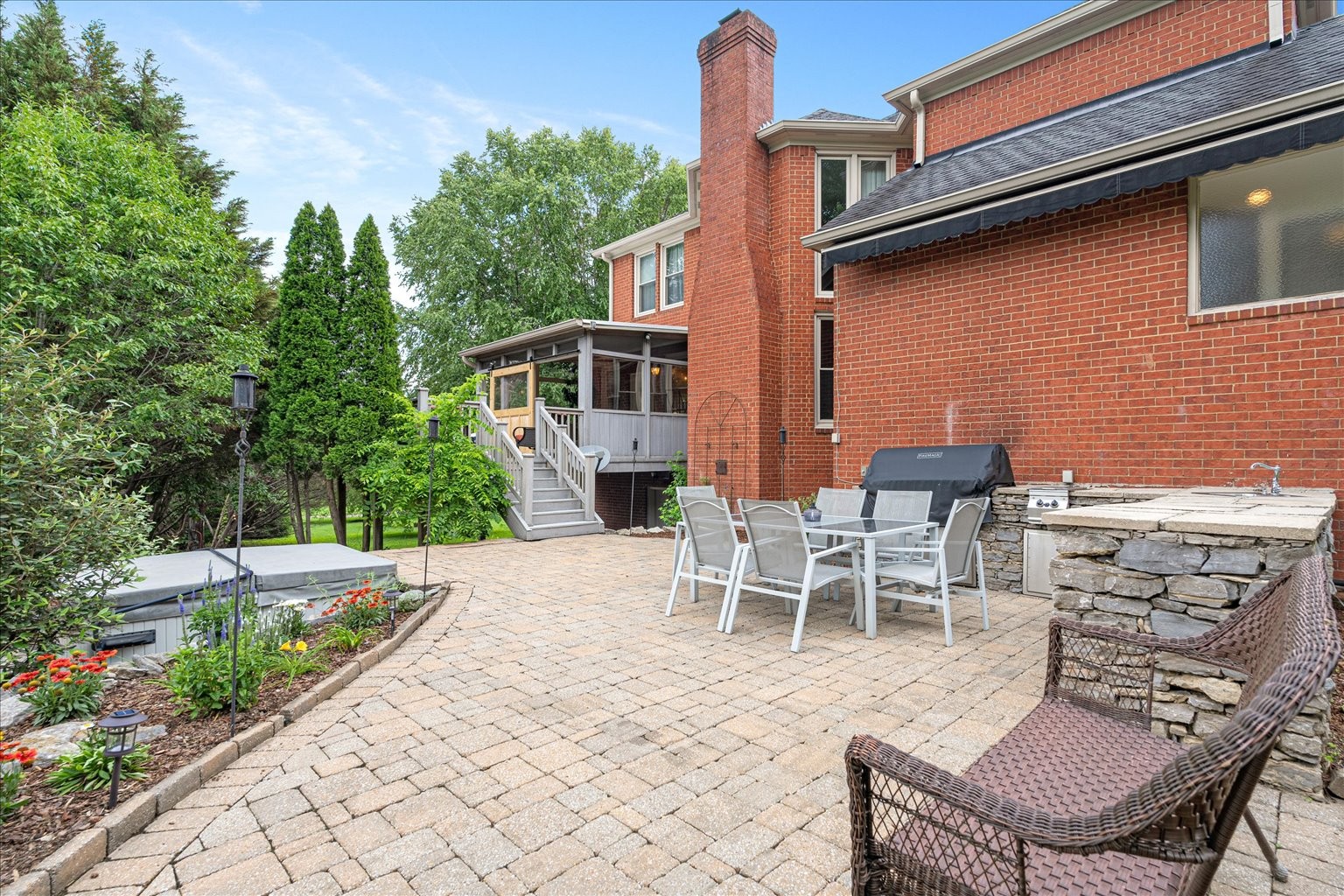 119 Sturbridge Dr