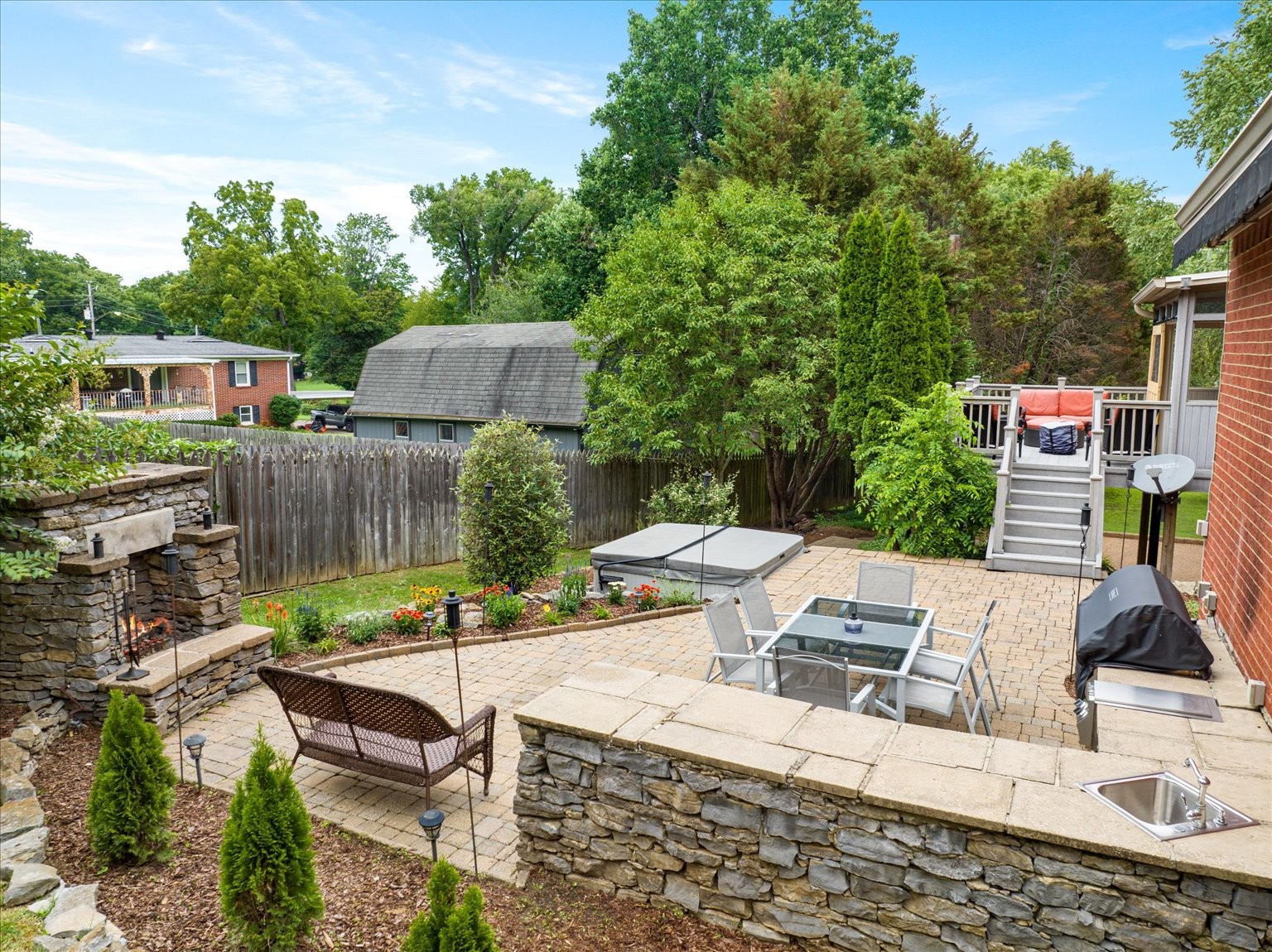 119 Sturbridge Dr