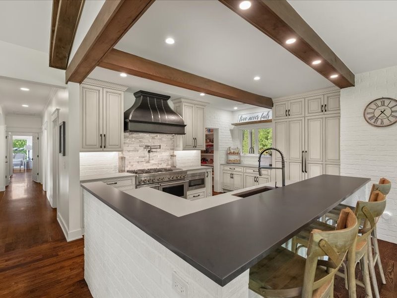 3061 Old Hillsboro Rd
