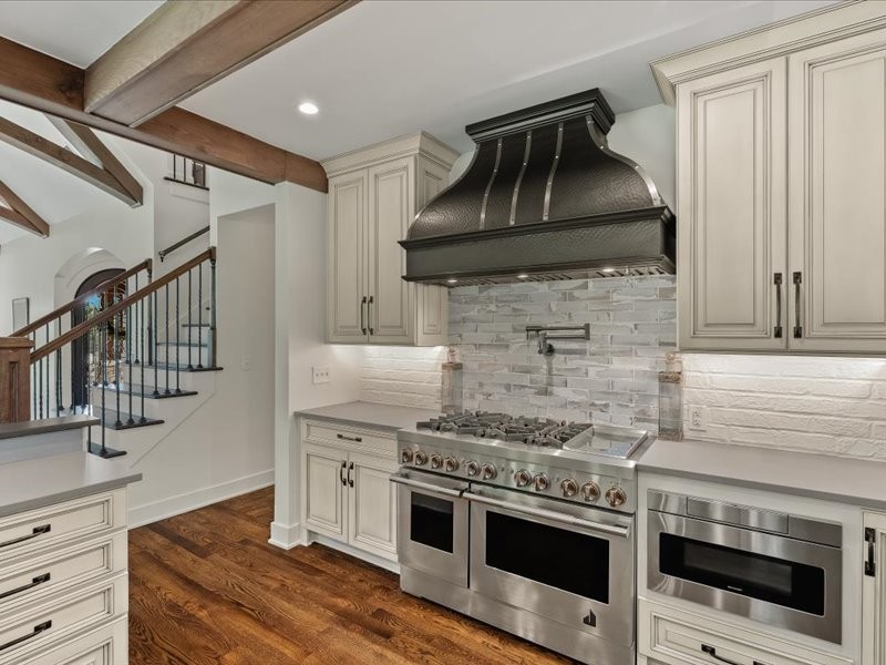 3061 Old Hillsboro Rd