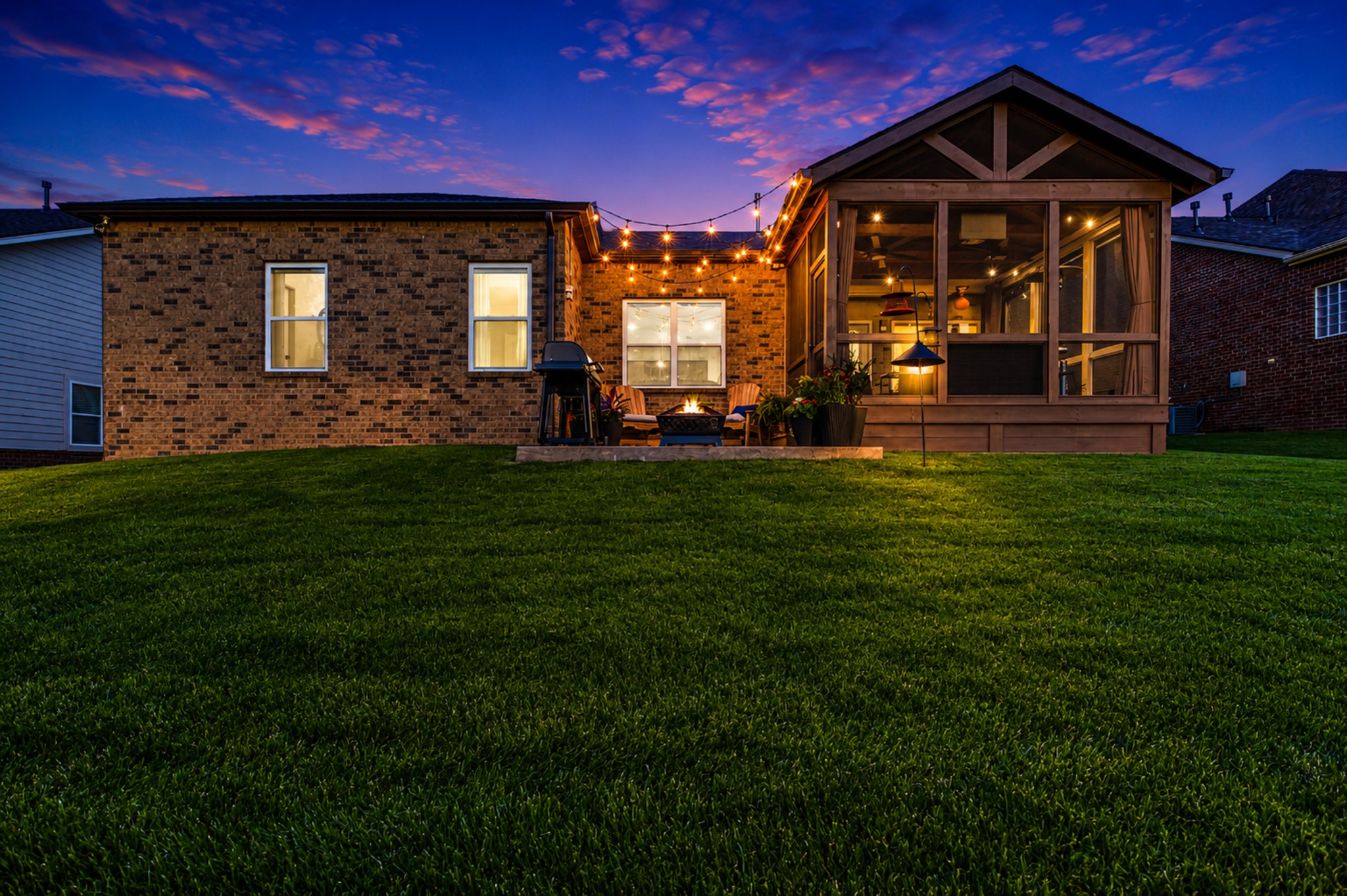 375 Irvine Ln