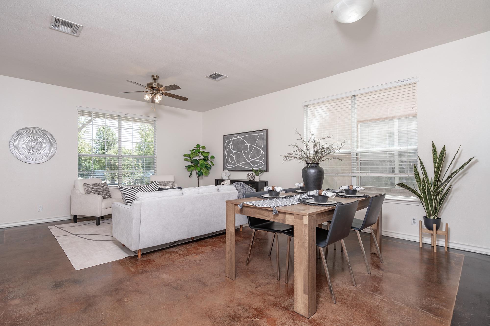 200 Sandstone DR Unit: E/F