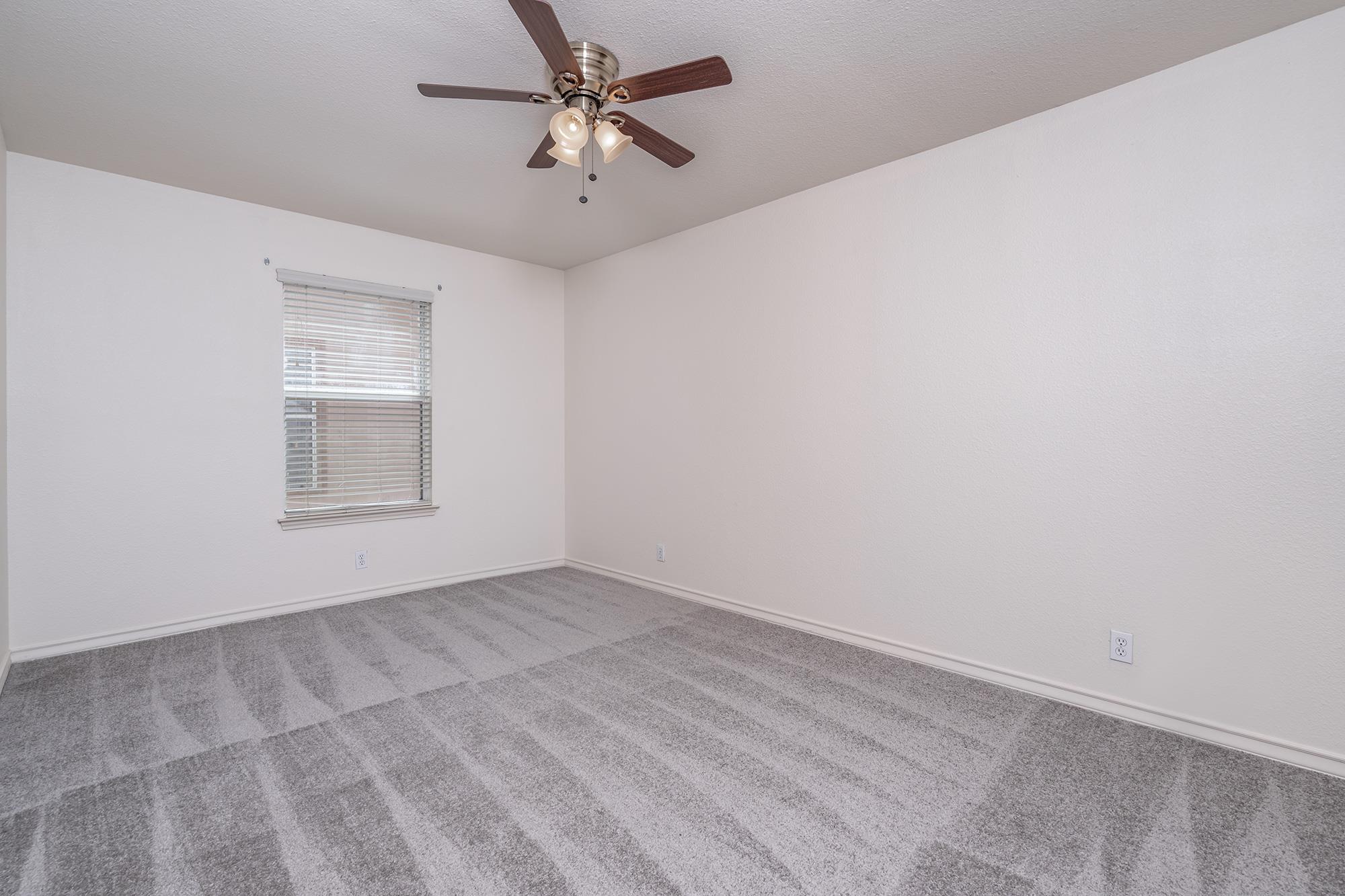 200 Sandstone DR Unit: E/F