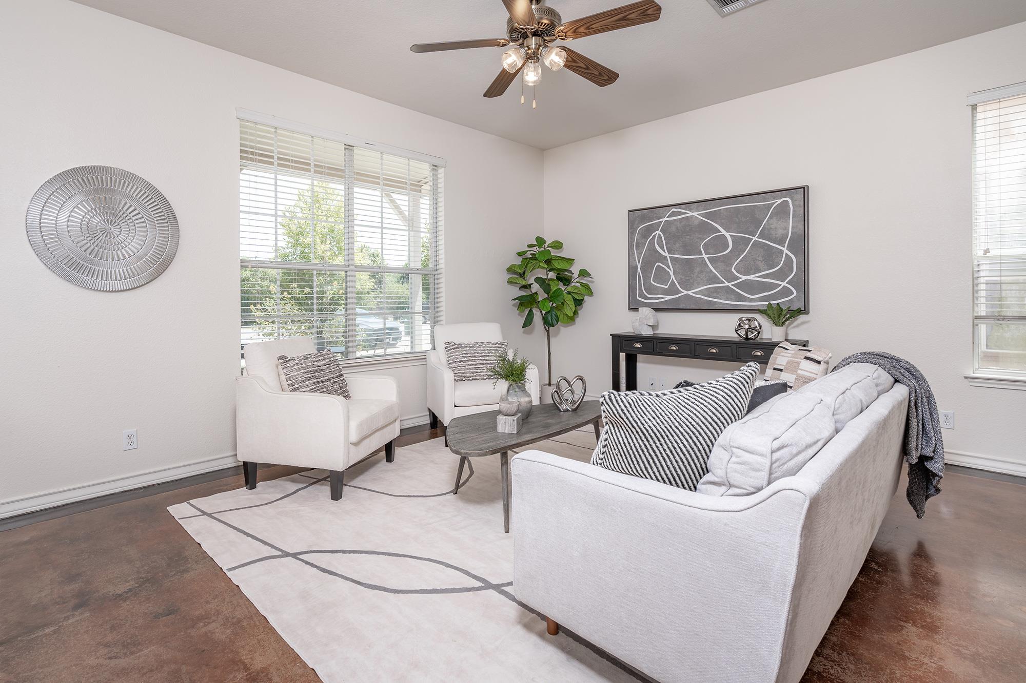200 Sandstone DR Unit: E/F