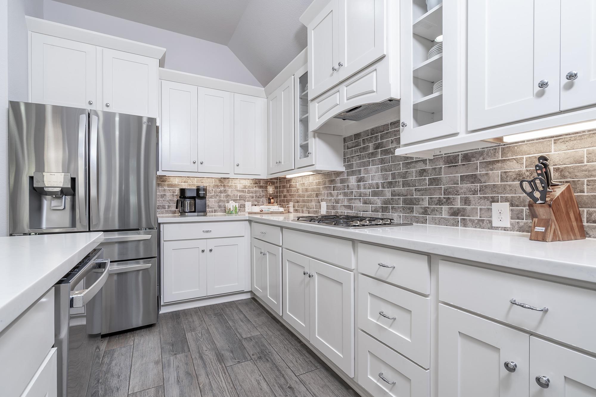 1232 Lakeside Ranch RD