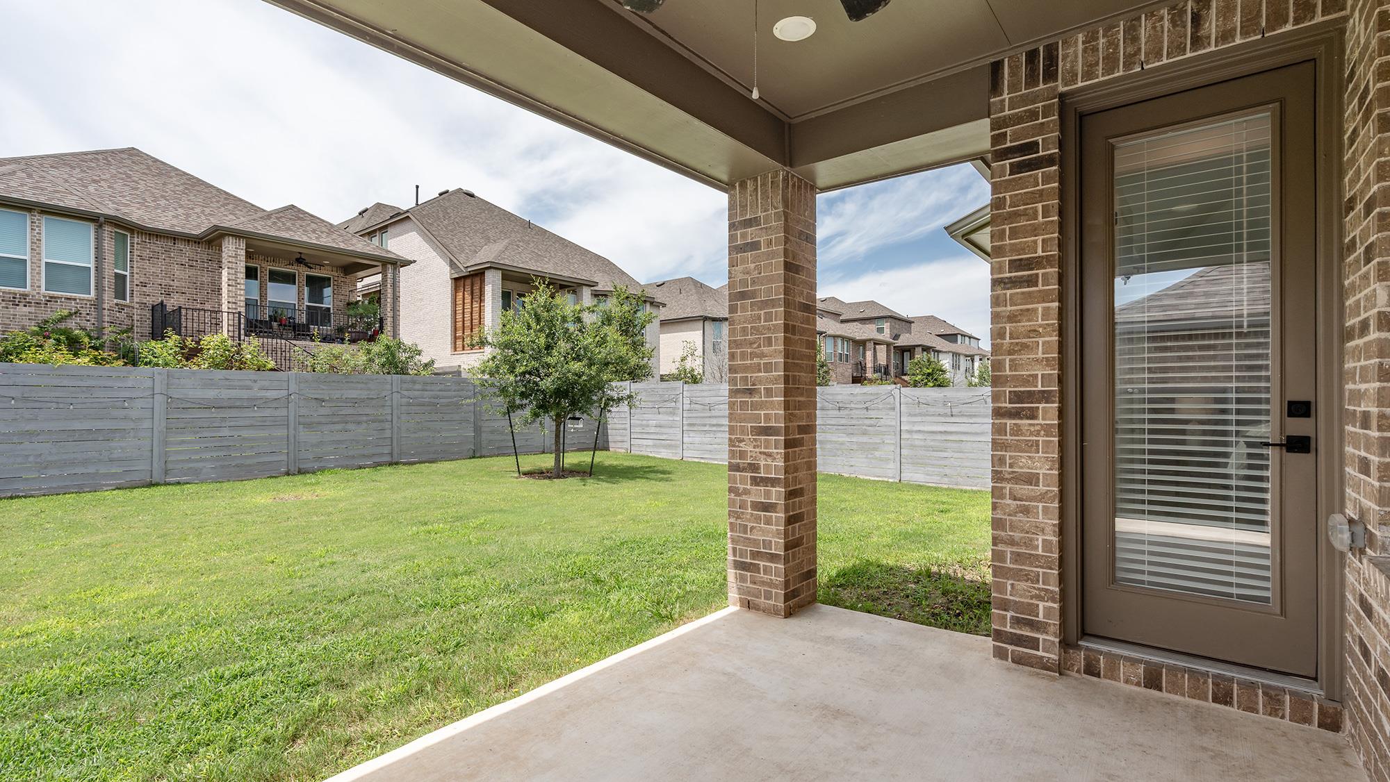 1101 Sendero TRL