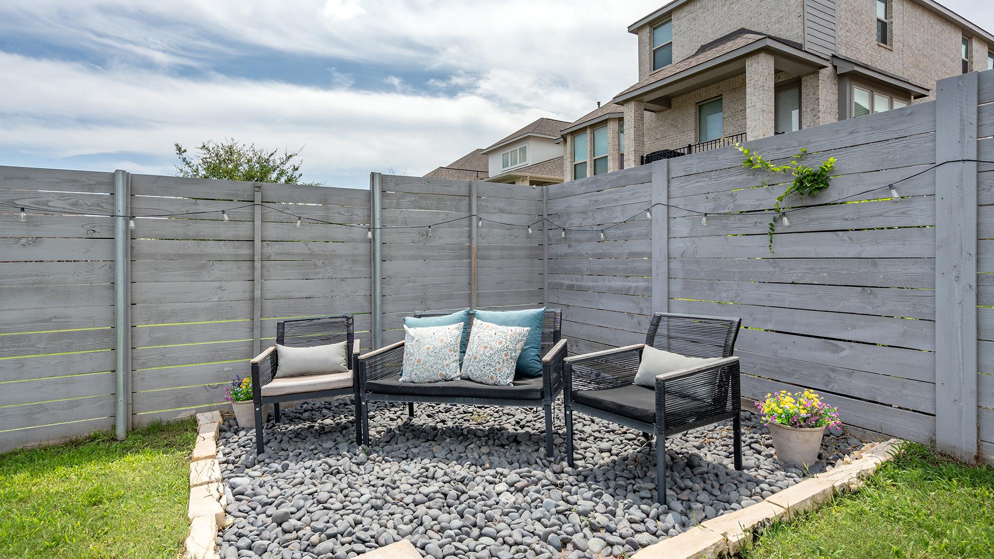1101 Sendero TRL