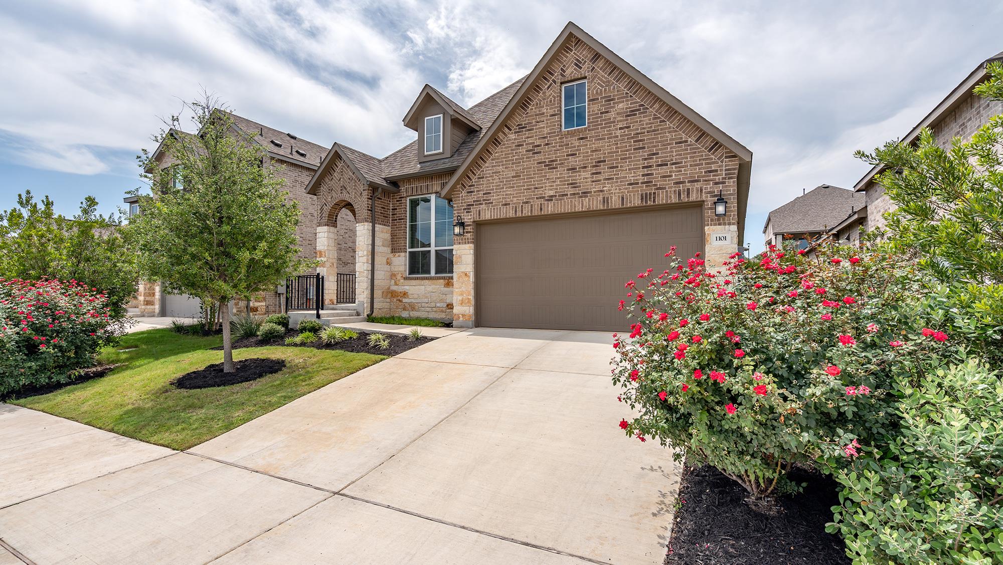 1101 Sendero TRL