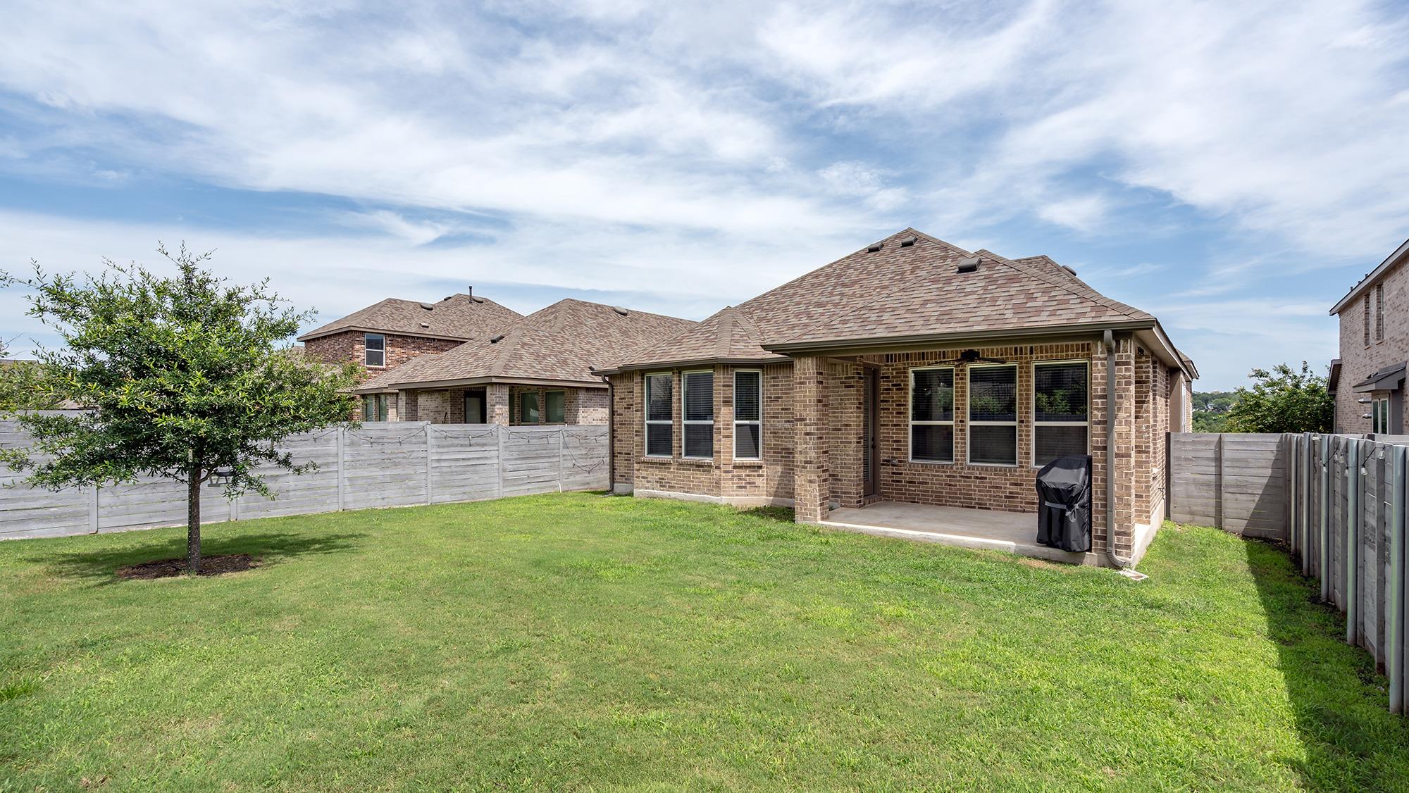 1101 Sendero TRL