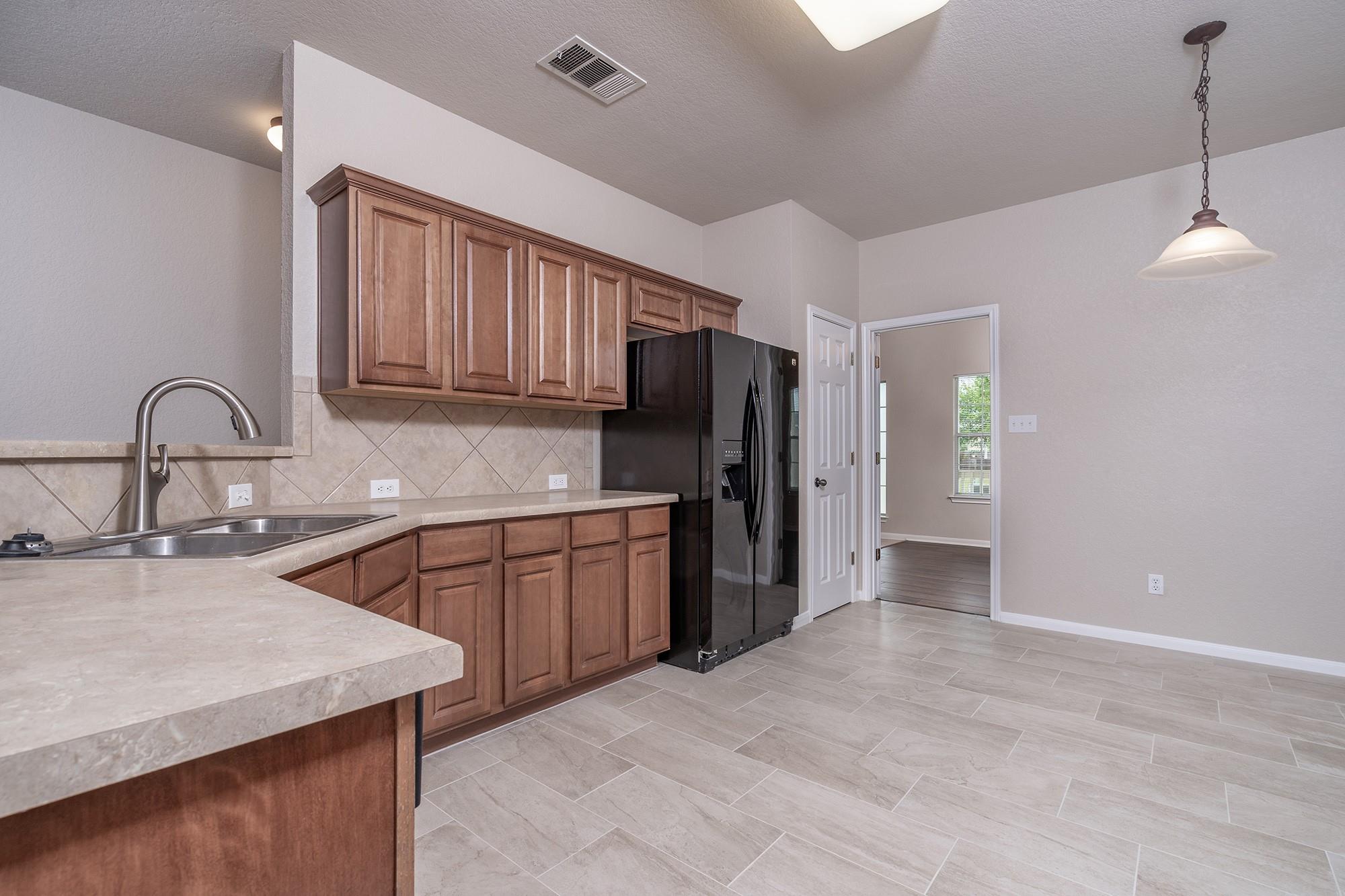 806 Bedford CT