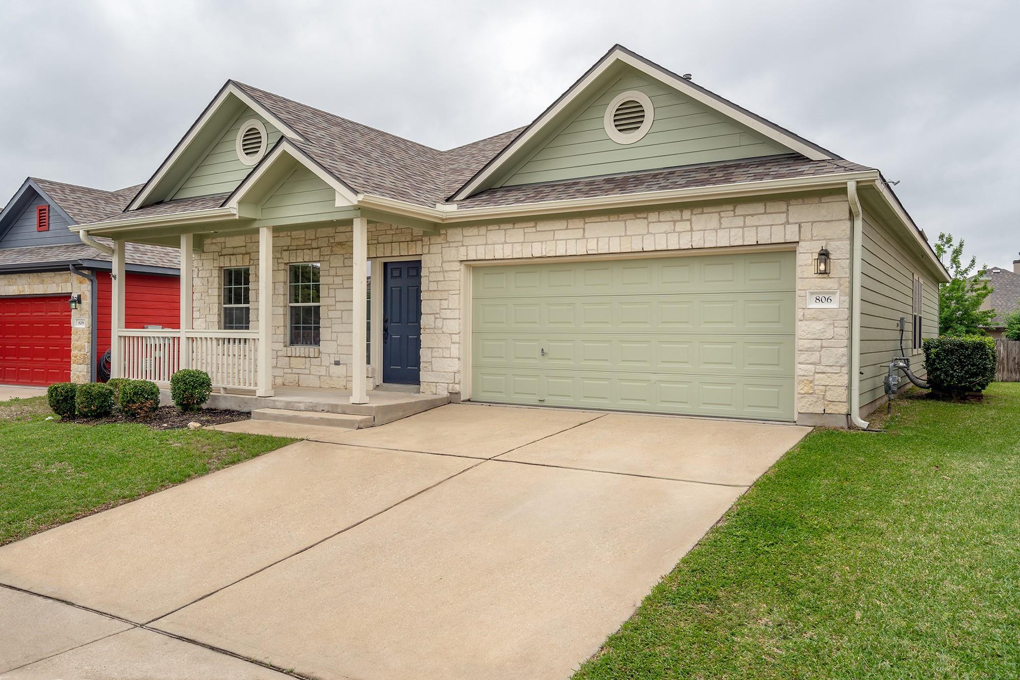 806 Bedford CT