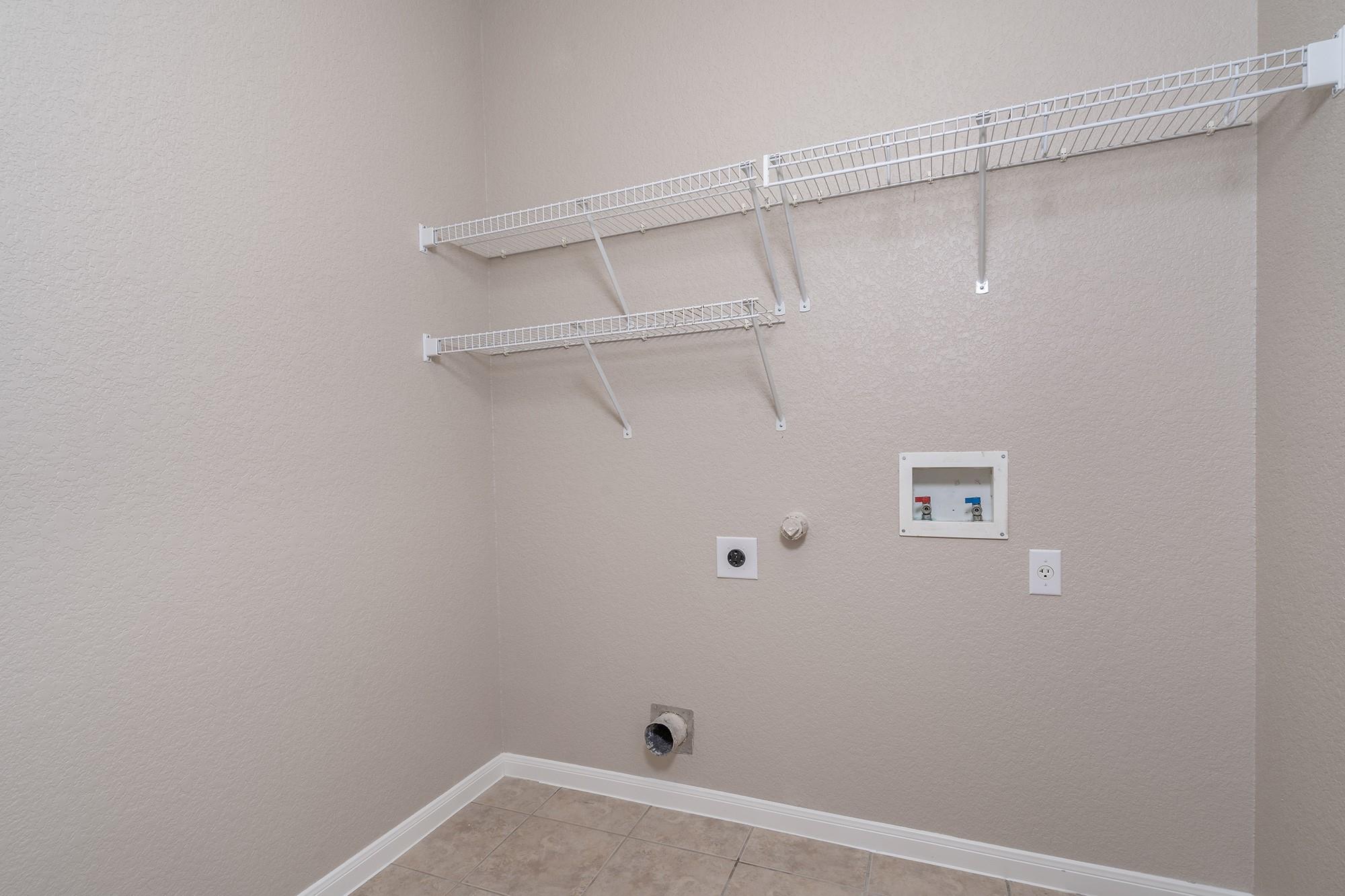 806 Bedford CT