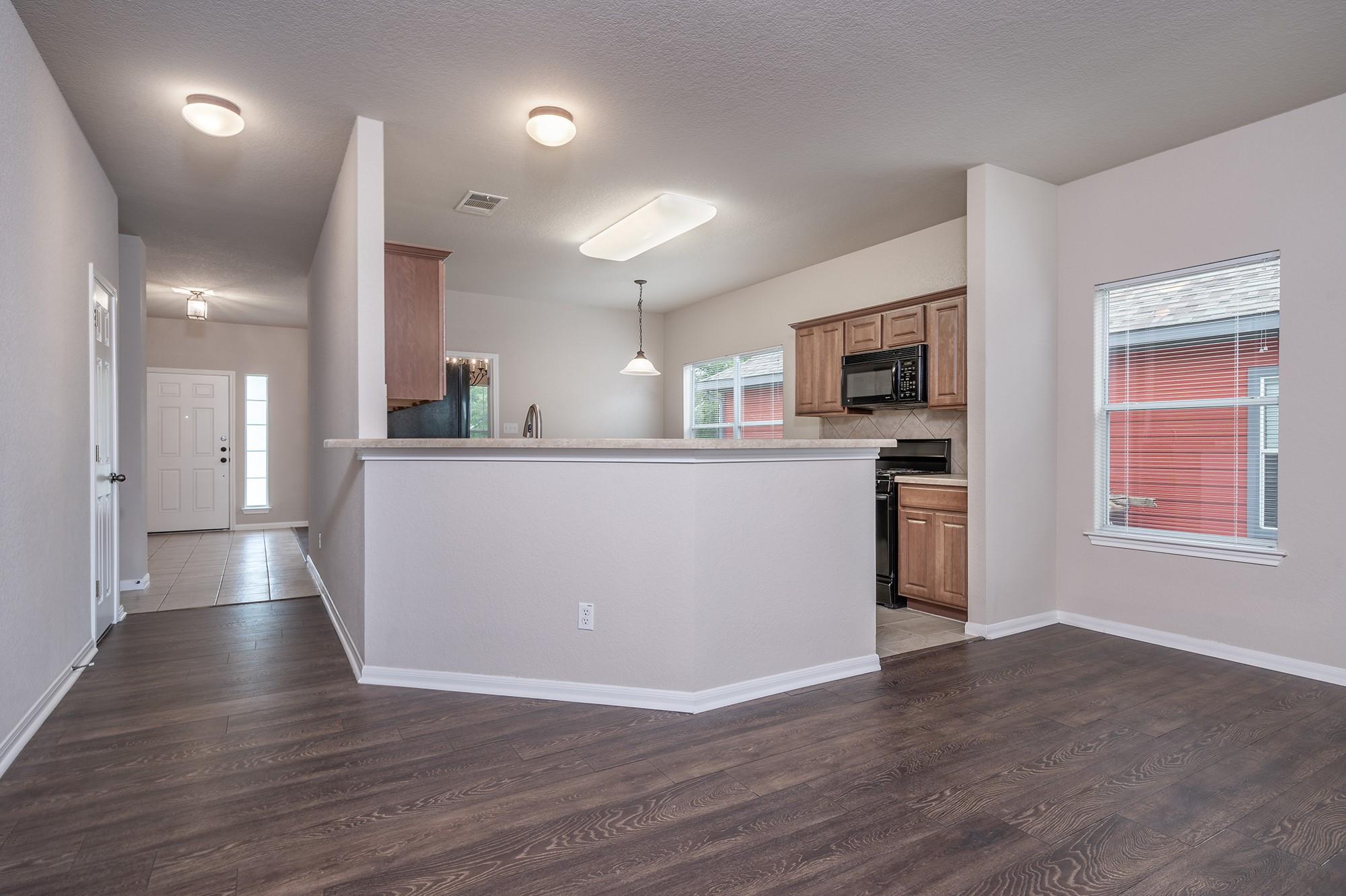 806 Bedford CT