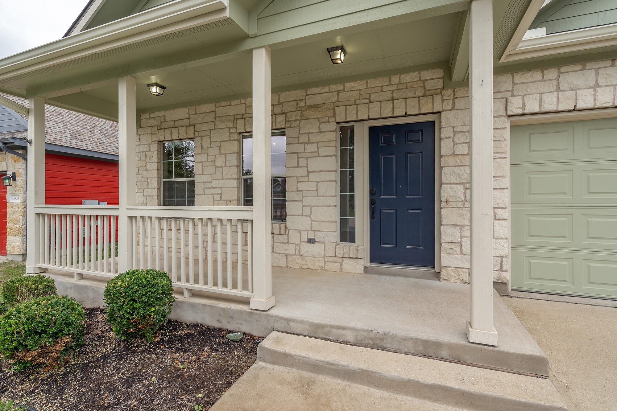 806 Bedford CT