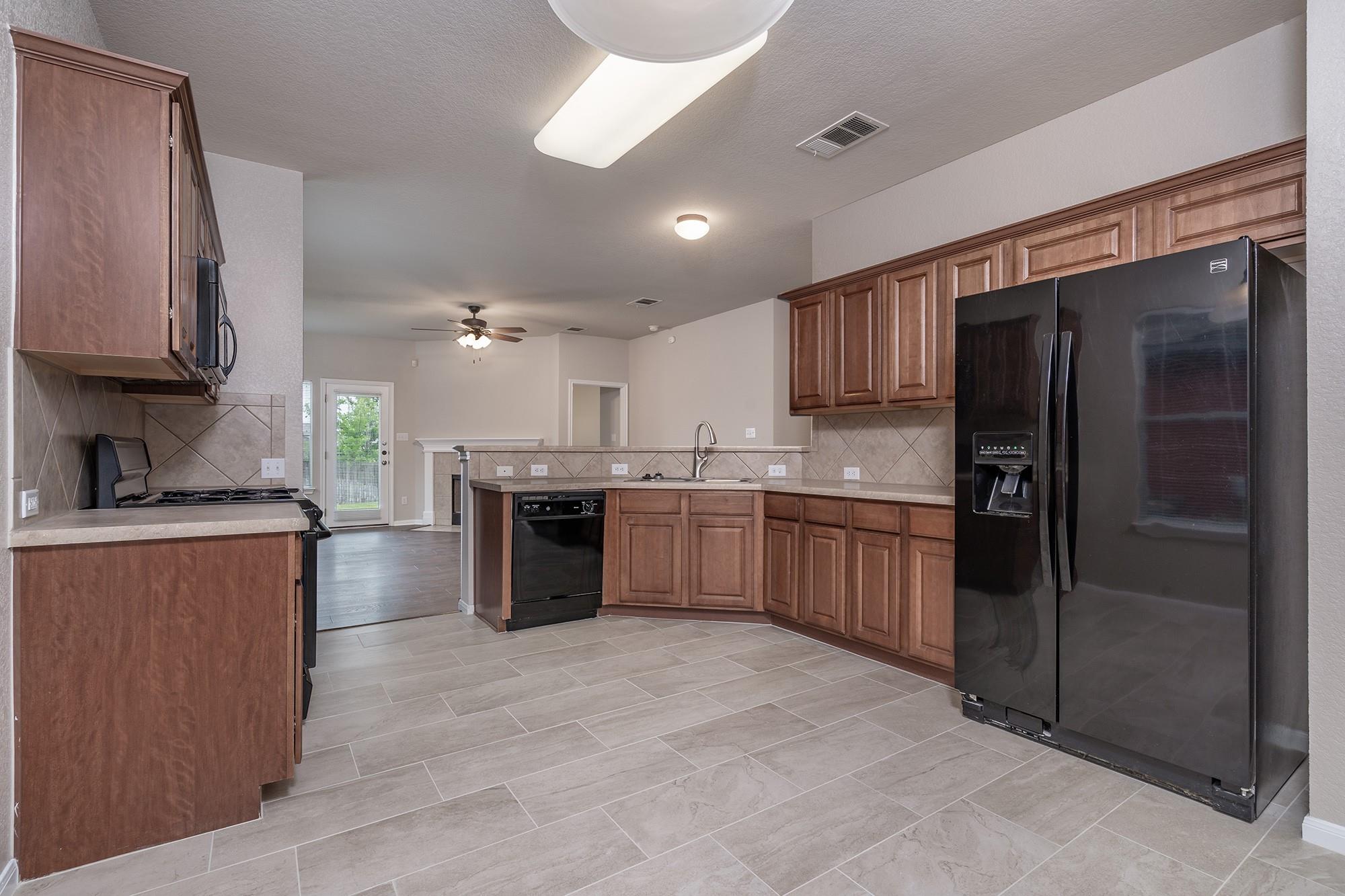 806 Bedford CT