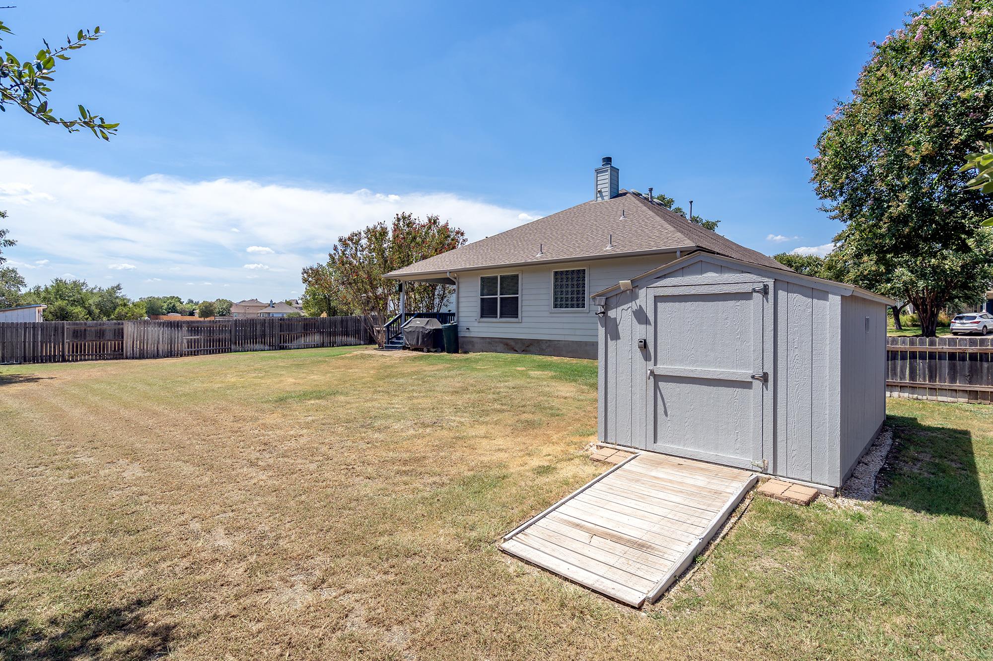 504 Sherwood CT