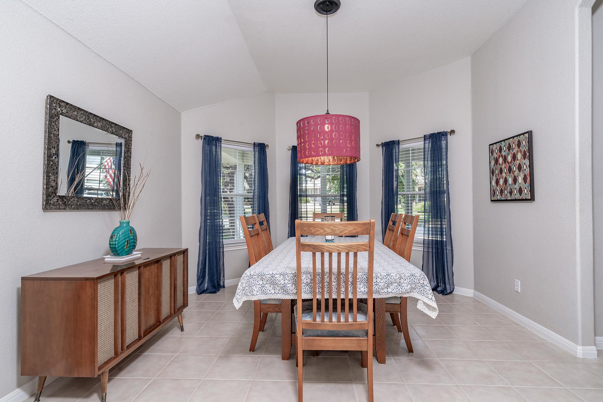 504 Sherwood CT
