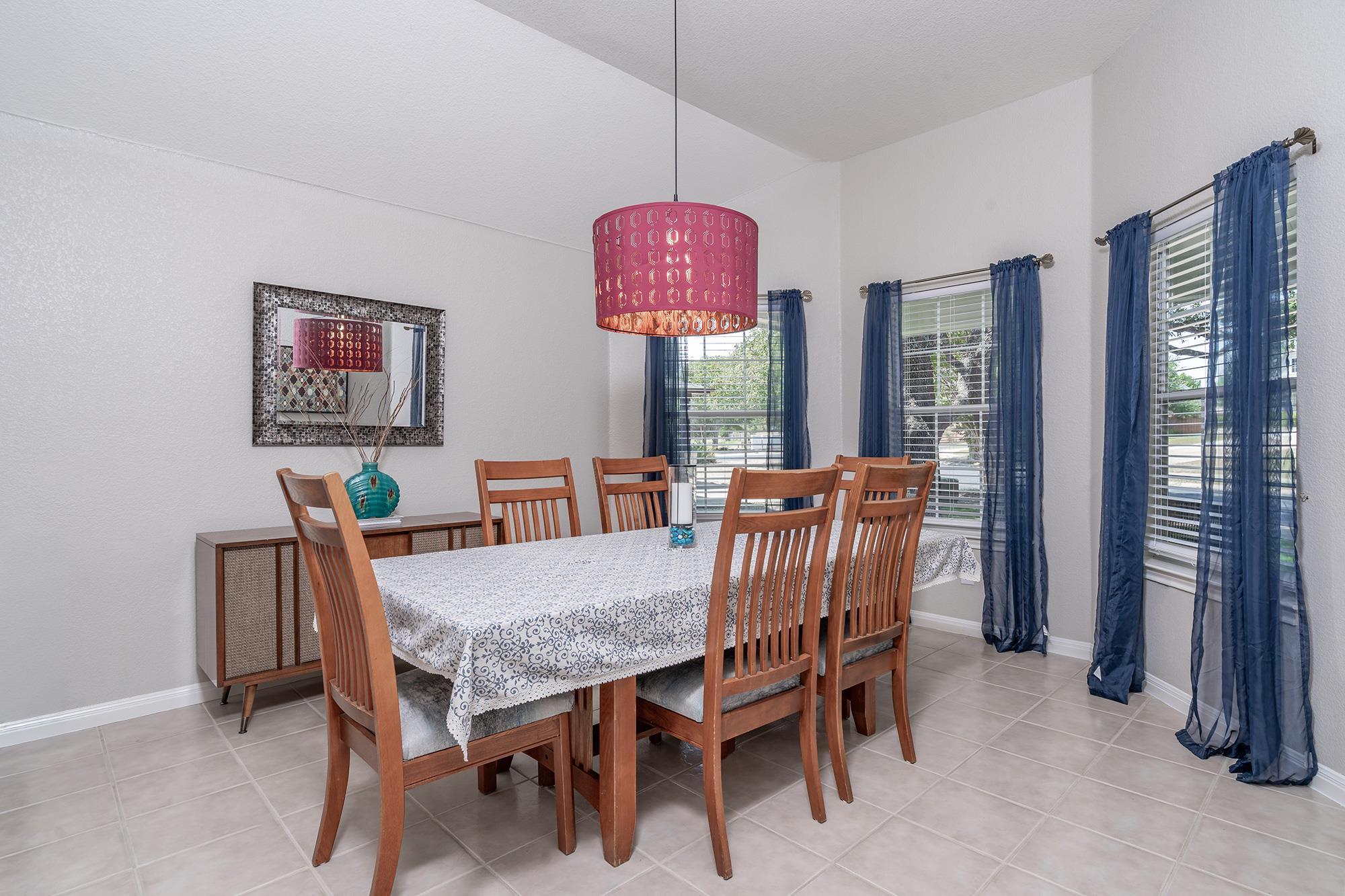 504 Sherwood CT