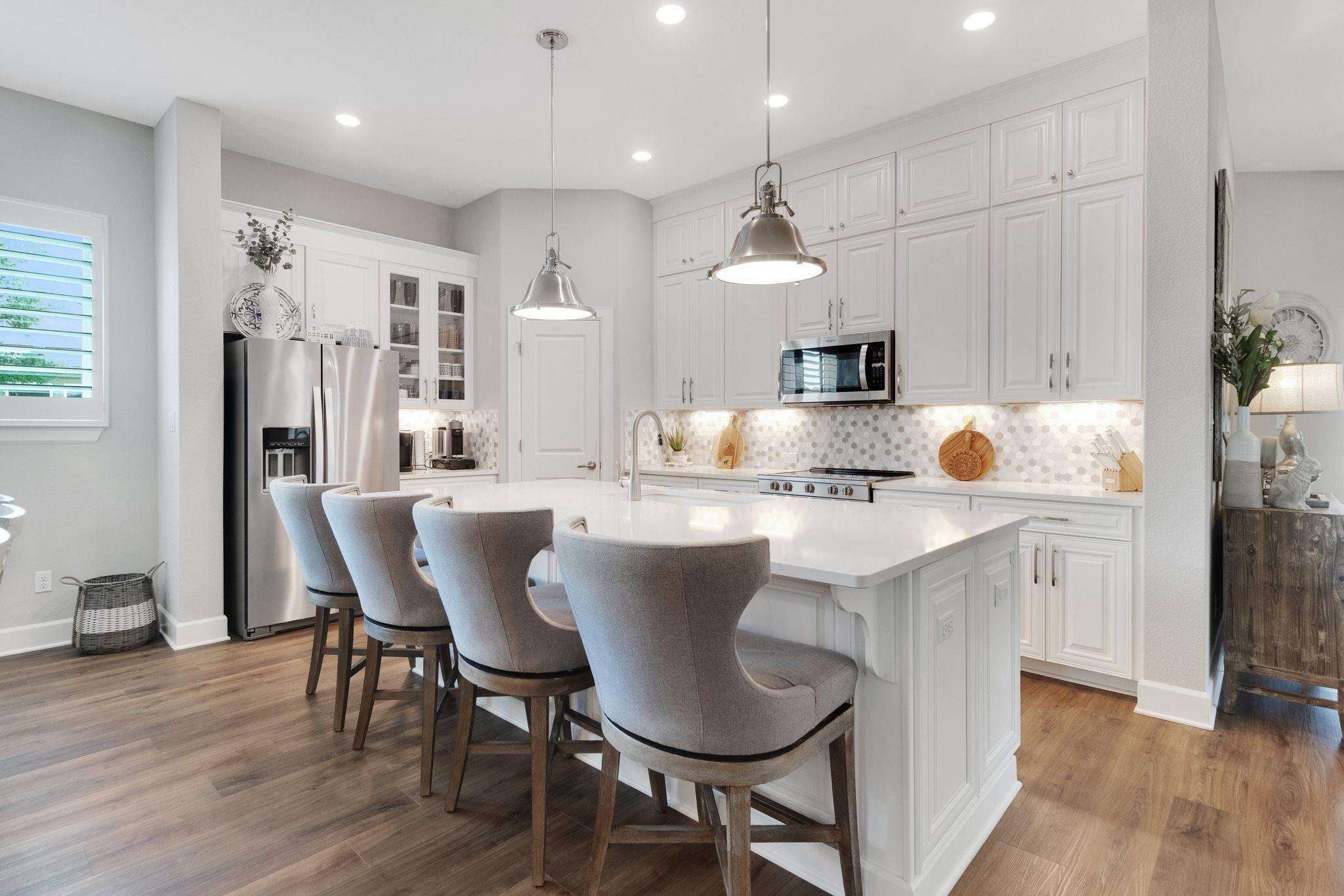 121 Monterey Oak TRL