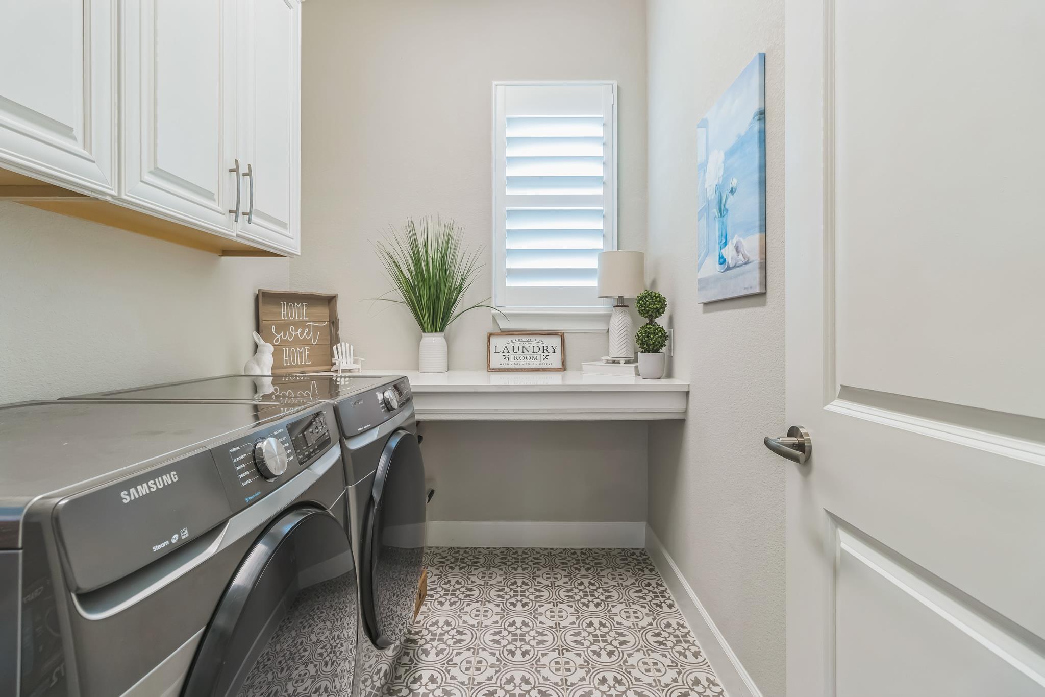 121 Monterey Oak TRL