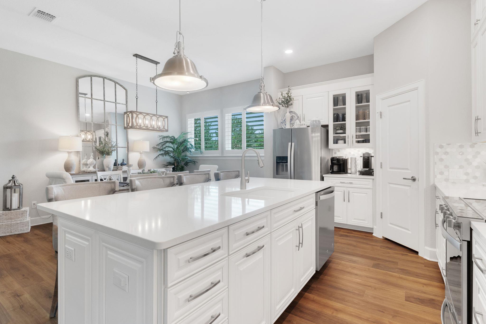 121 Monterey Oak TRL