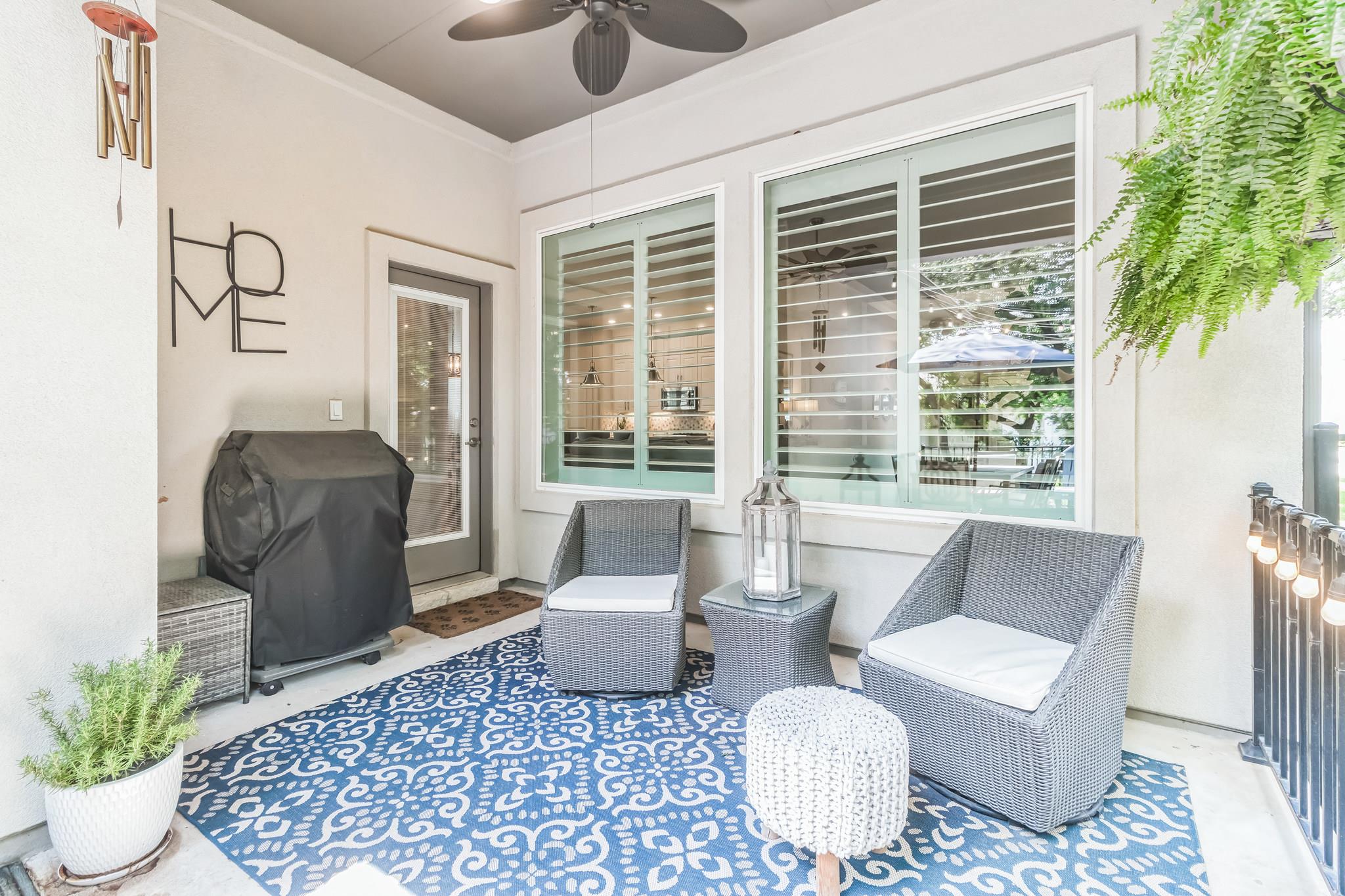 121 Monterey Oak TRL