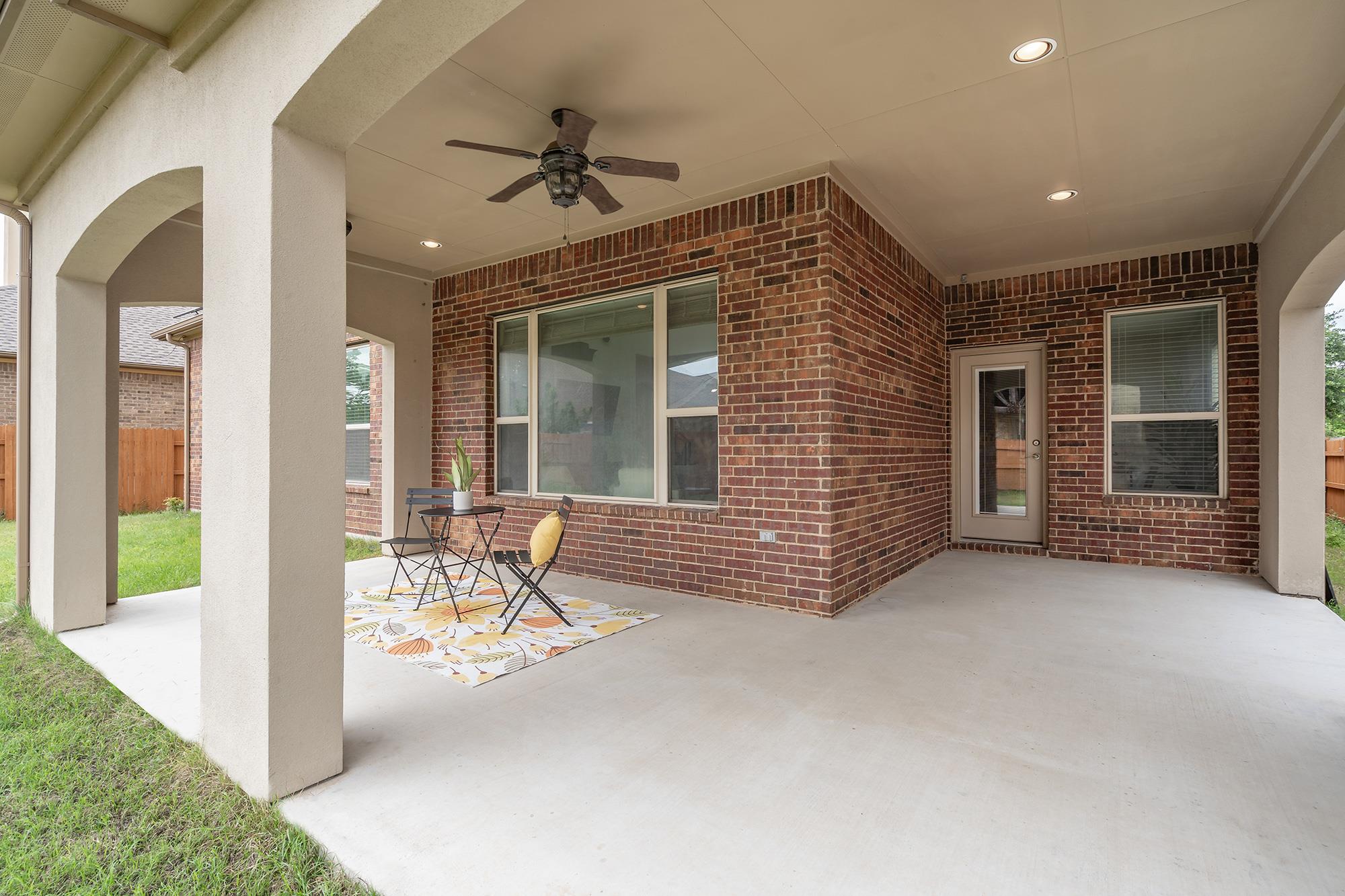 2733 Diego DR