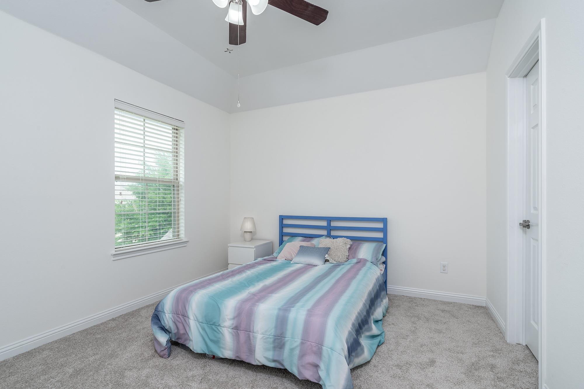 2733 Diego DR