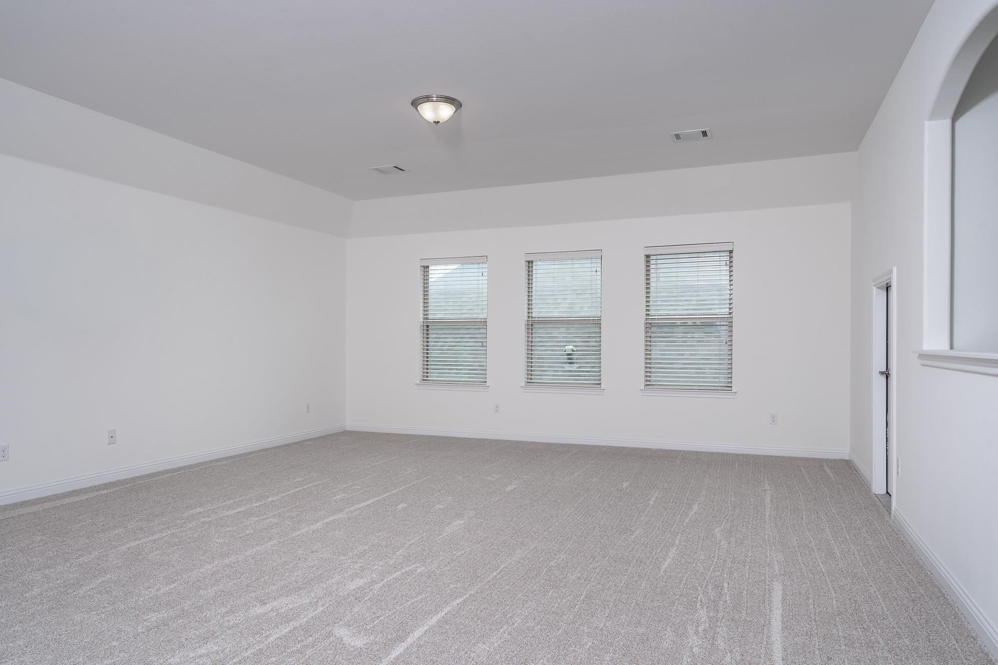 2733 Diego DR