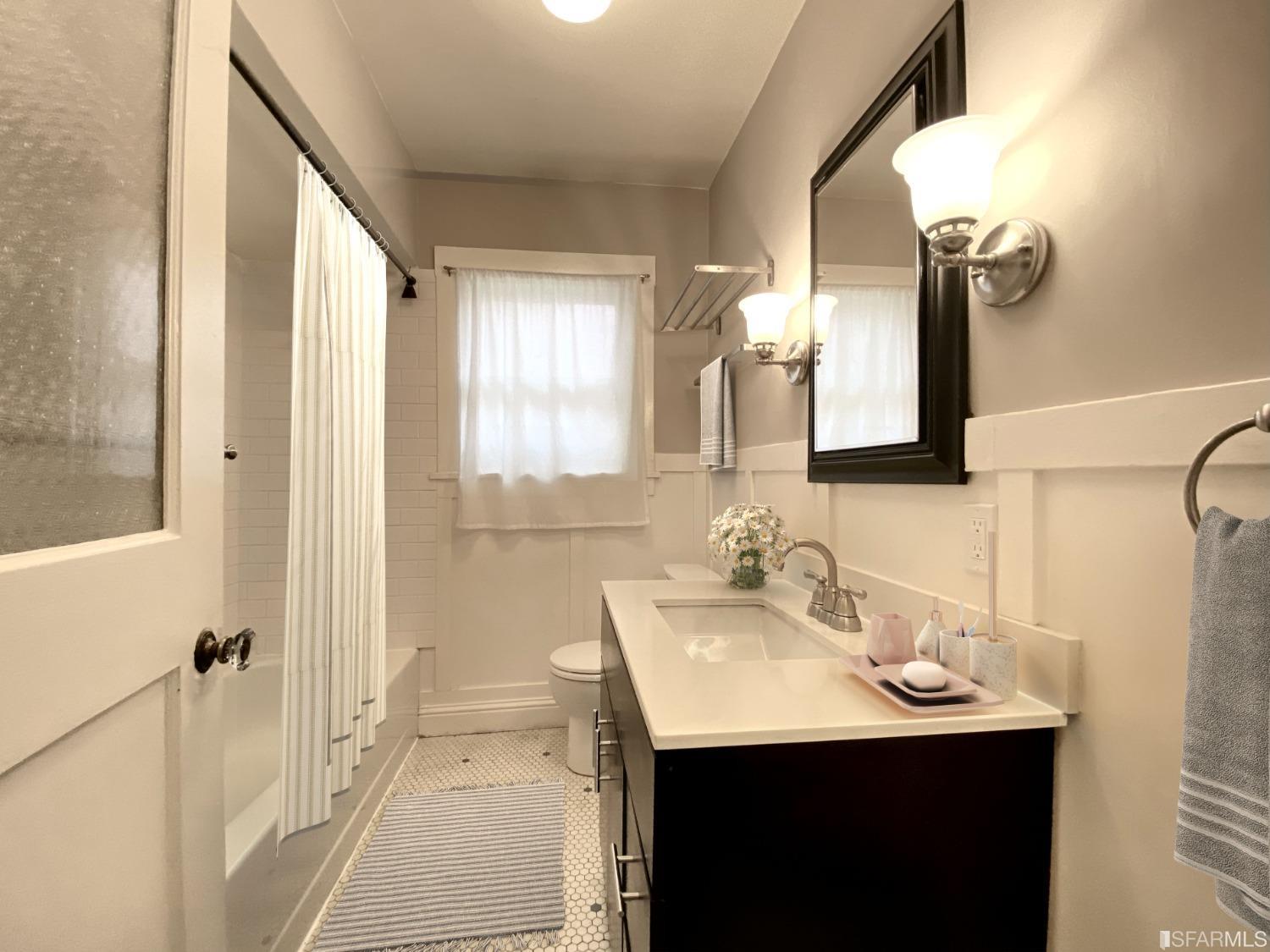 500 E 19th Street
