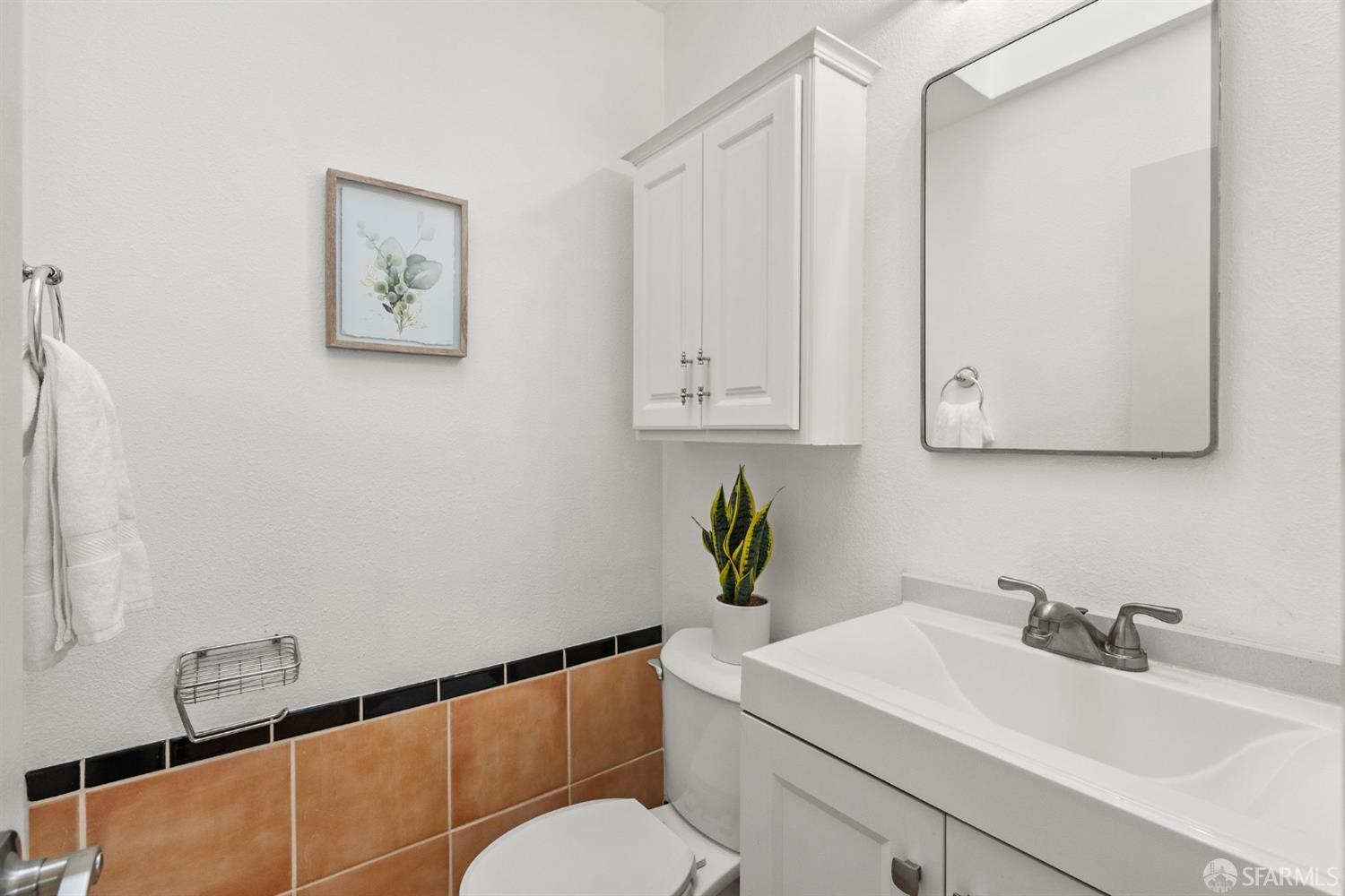 1448 S Mayfair Avenue